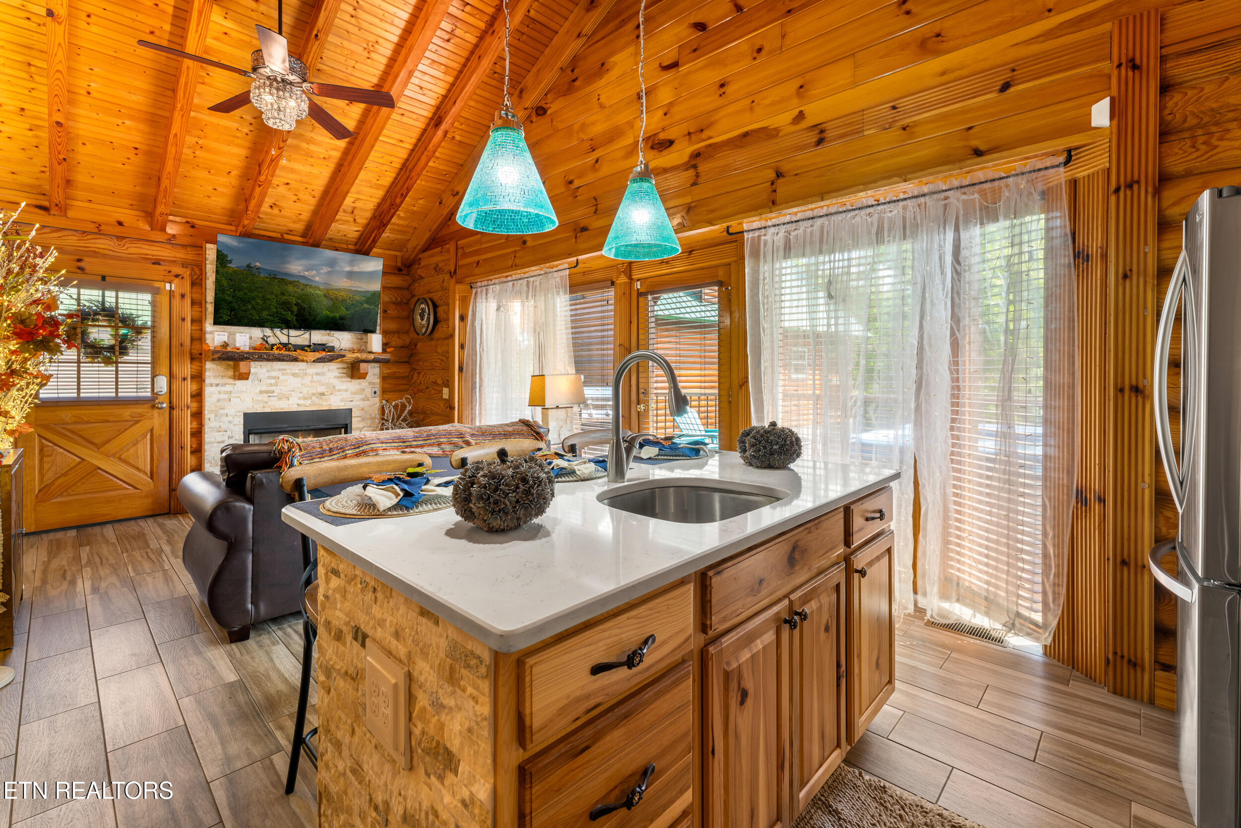2323 River Port Way Pigeon Forge TN 37863