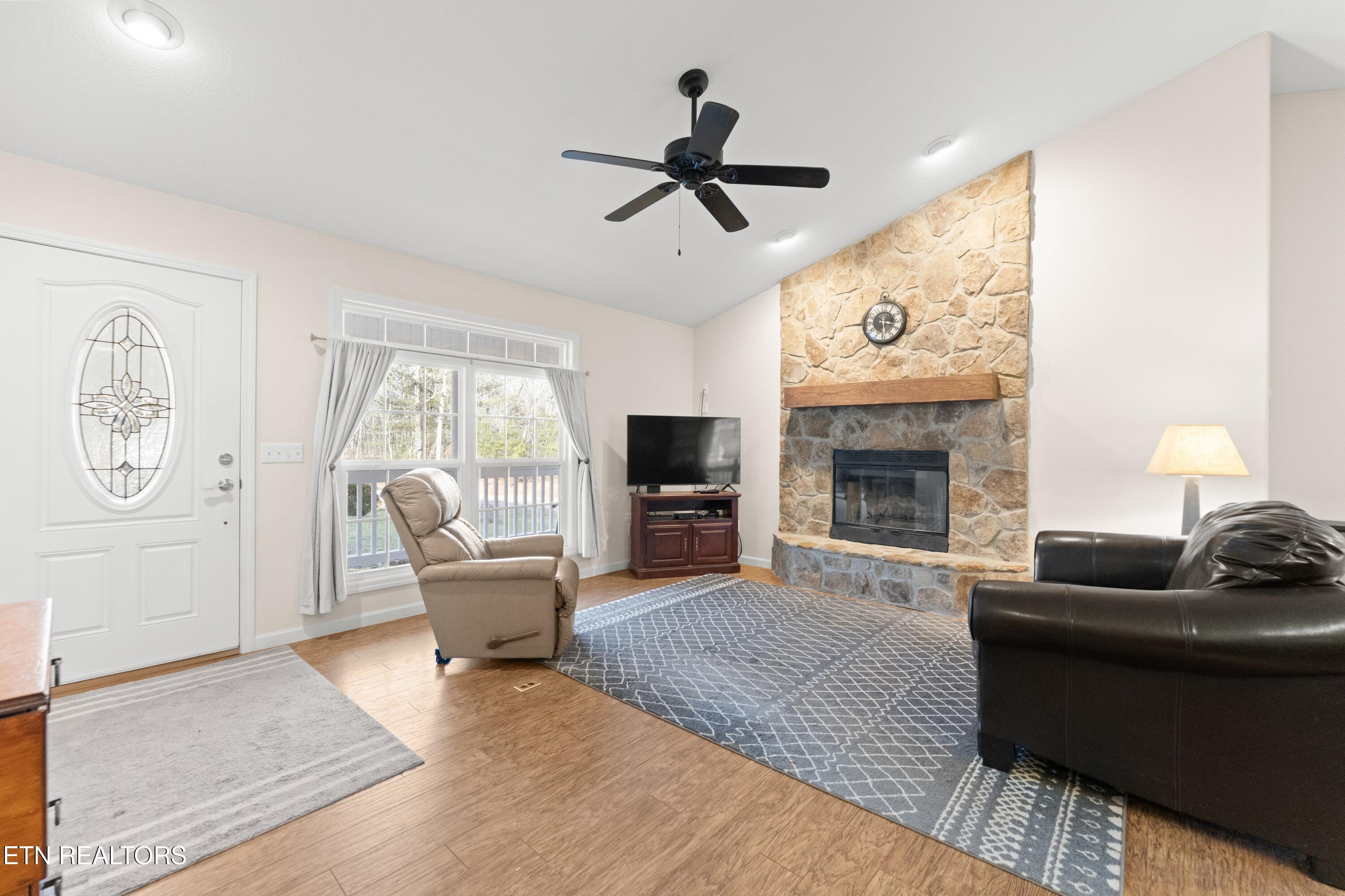 102 Torrey Pines Lane Crossville TN 38558