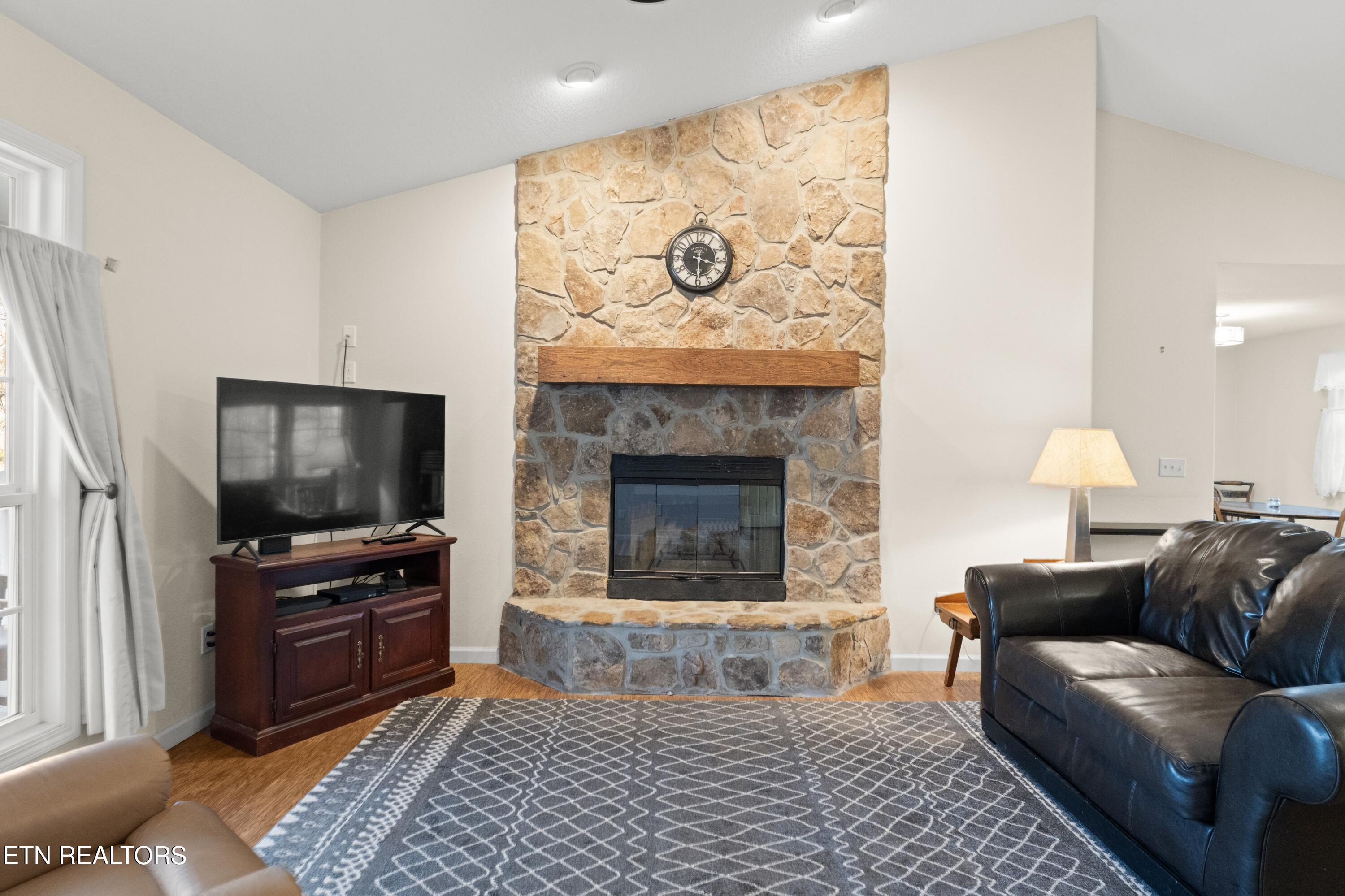 102 Torrey Pines Lane Crossville TN 38558