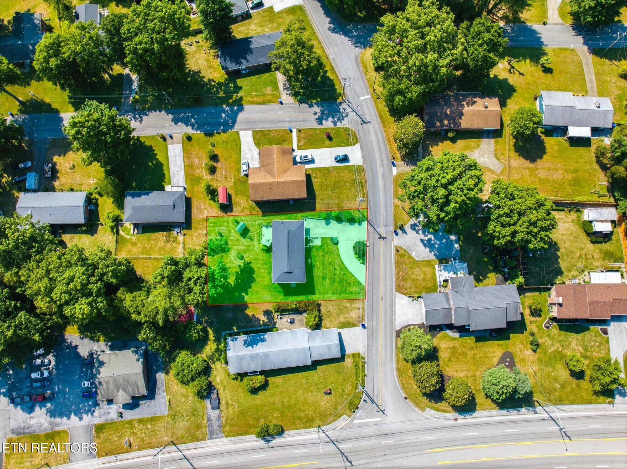 103 Elm Street Clinton TN 37716