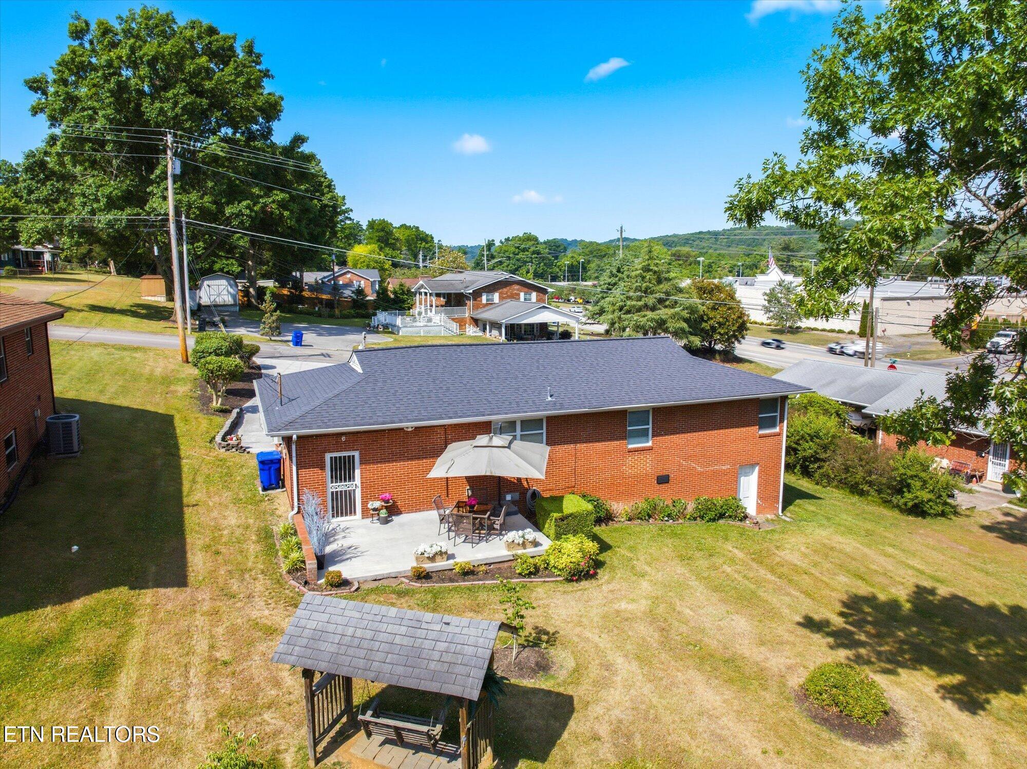 103 Elm Street Clinton TN 37716