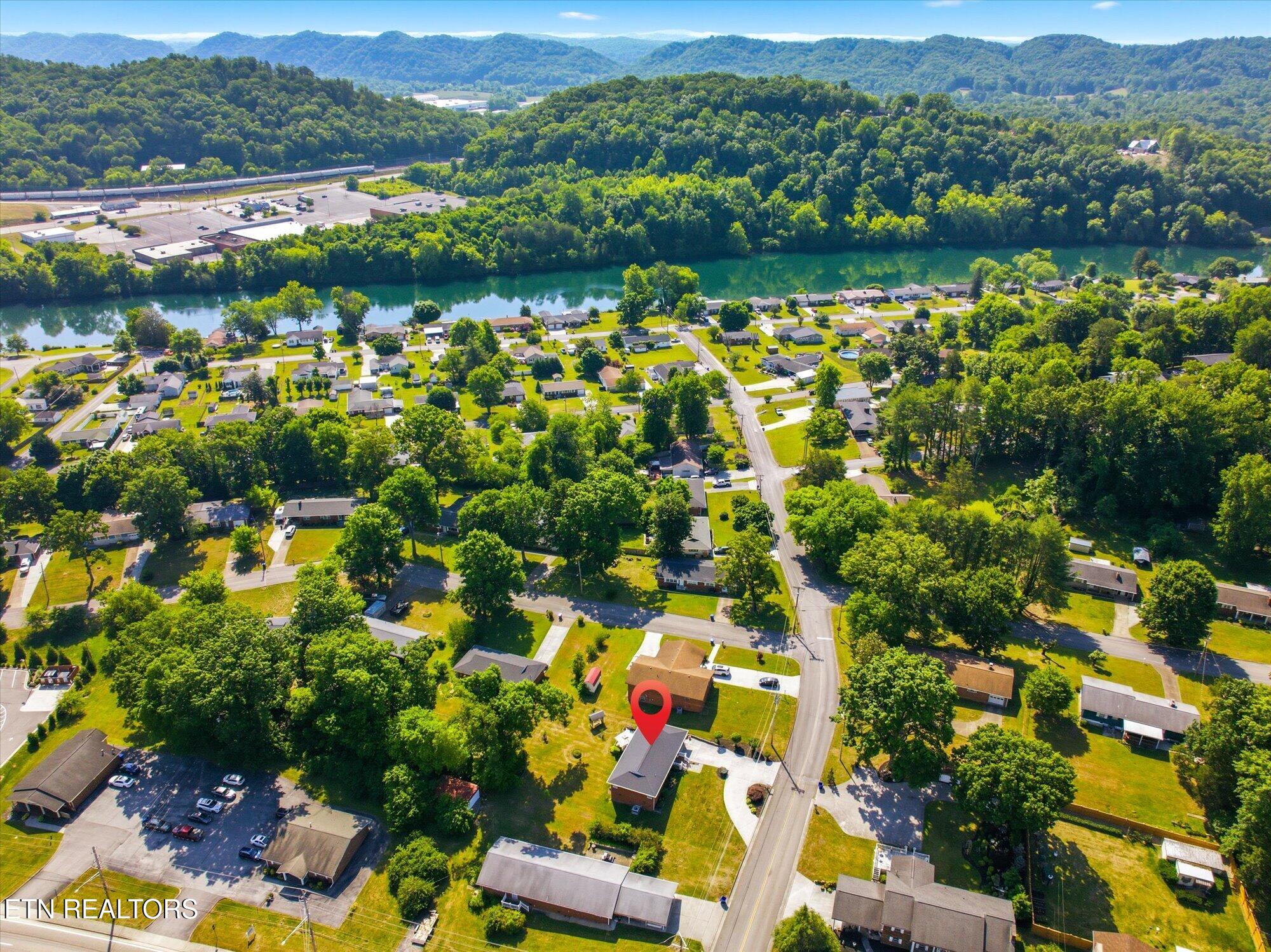 103 Elm Street Clinton TN 37716