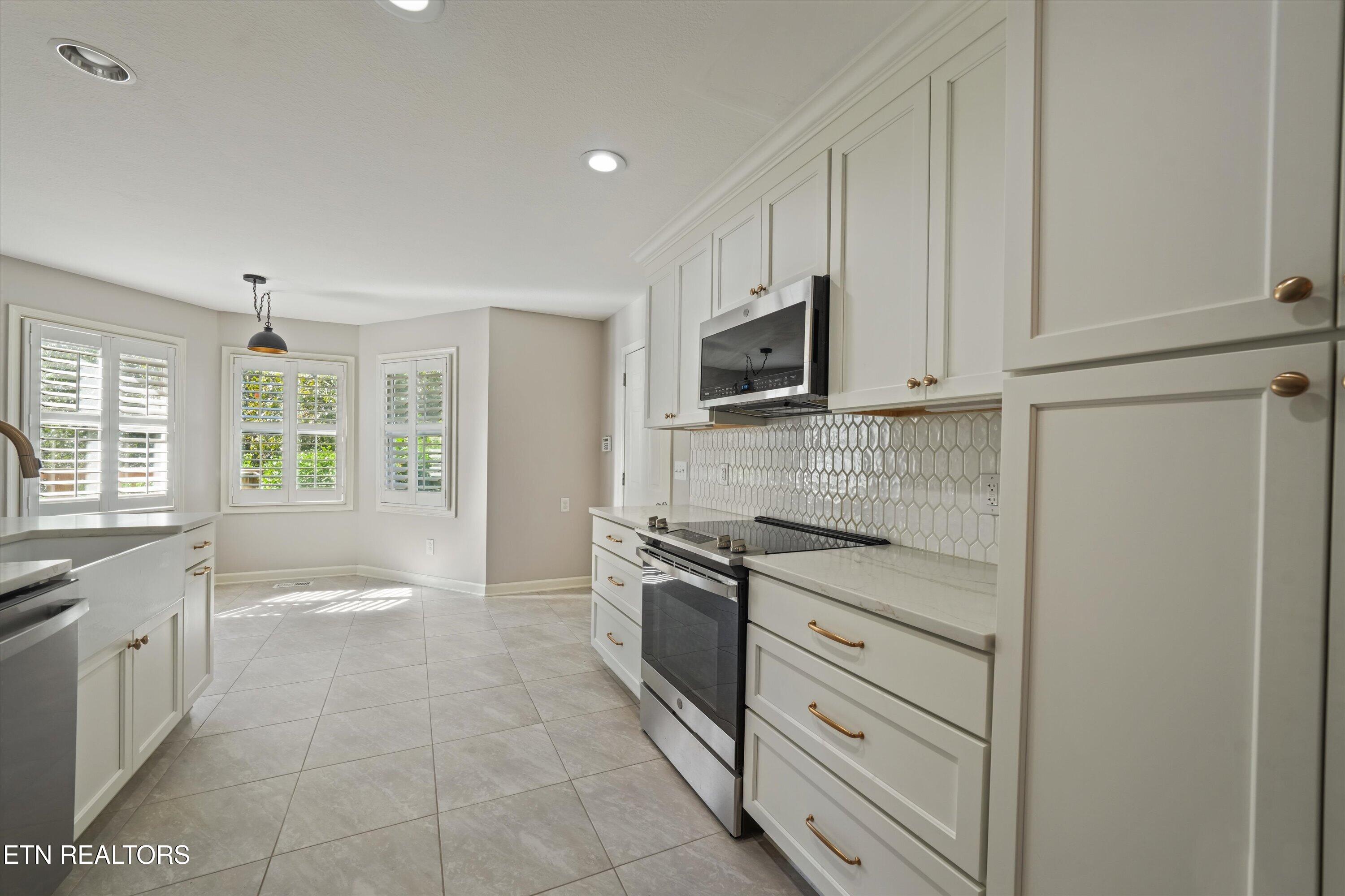 1423 Bayhill Ridge Lane Knoxville TN 37922
