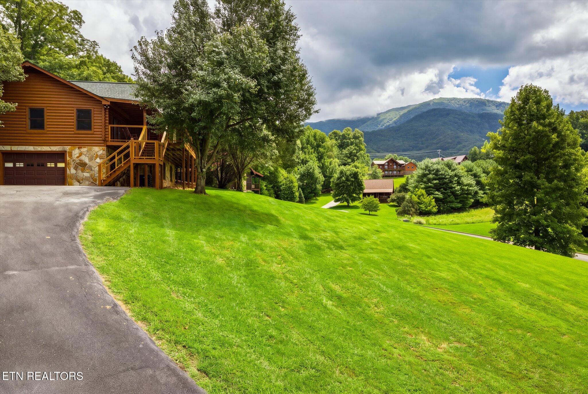 3213 Big Cove Court Sevierville TN 37862