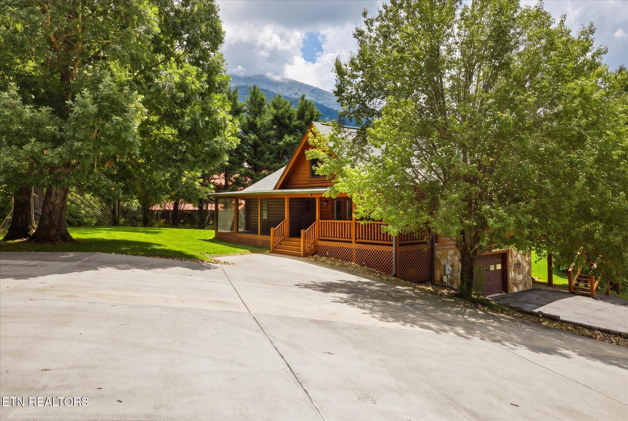 3213 Big Cove Court Sevierville TN 37862