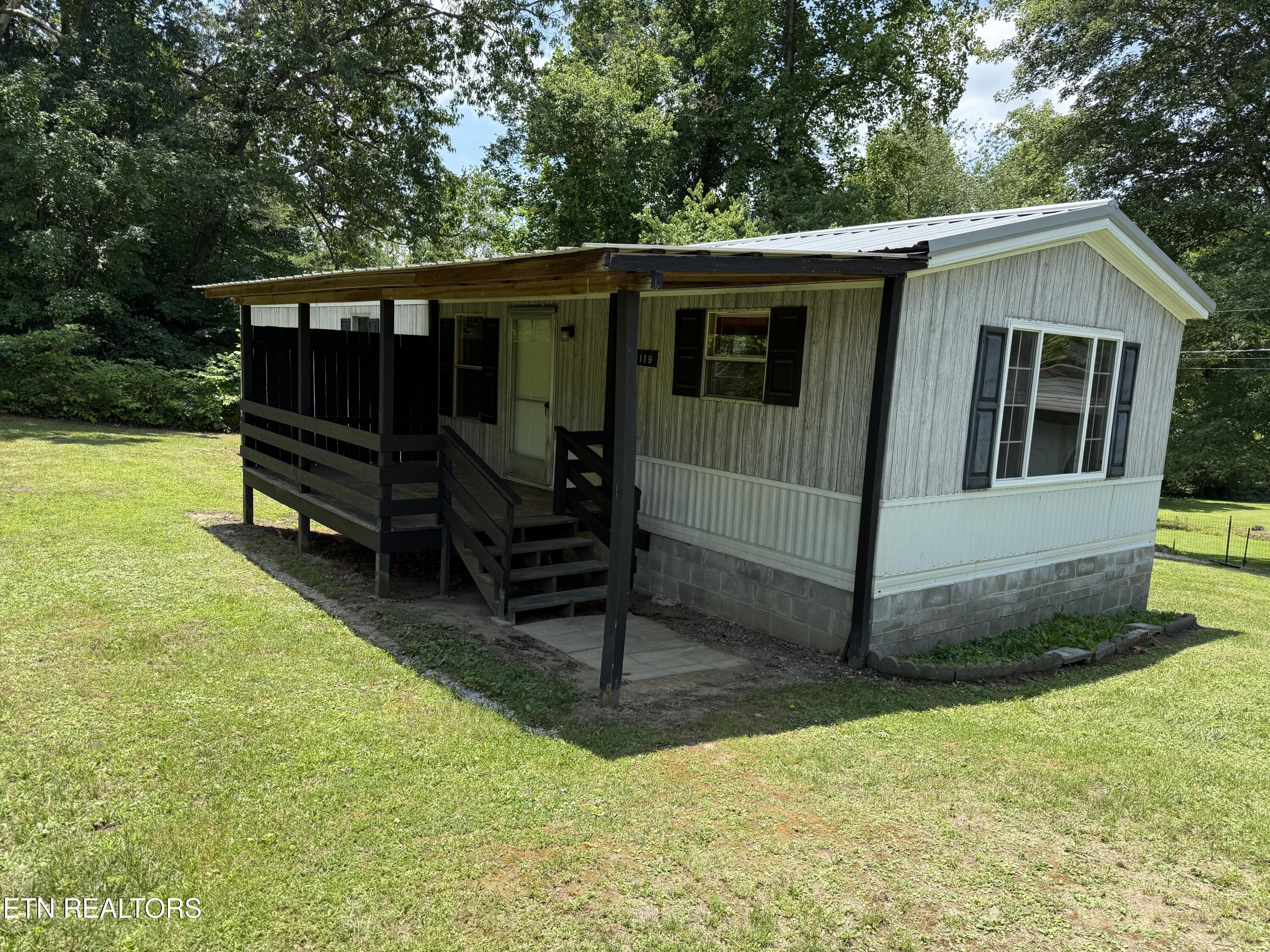 119 Clayborn Avenue Jamestown TN 38556
