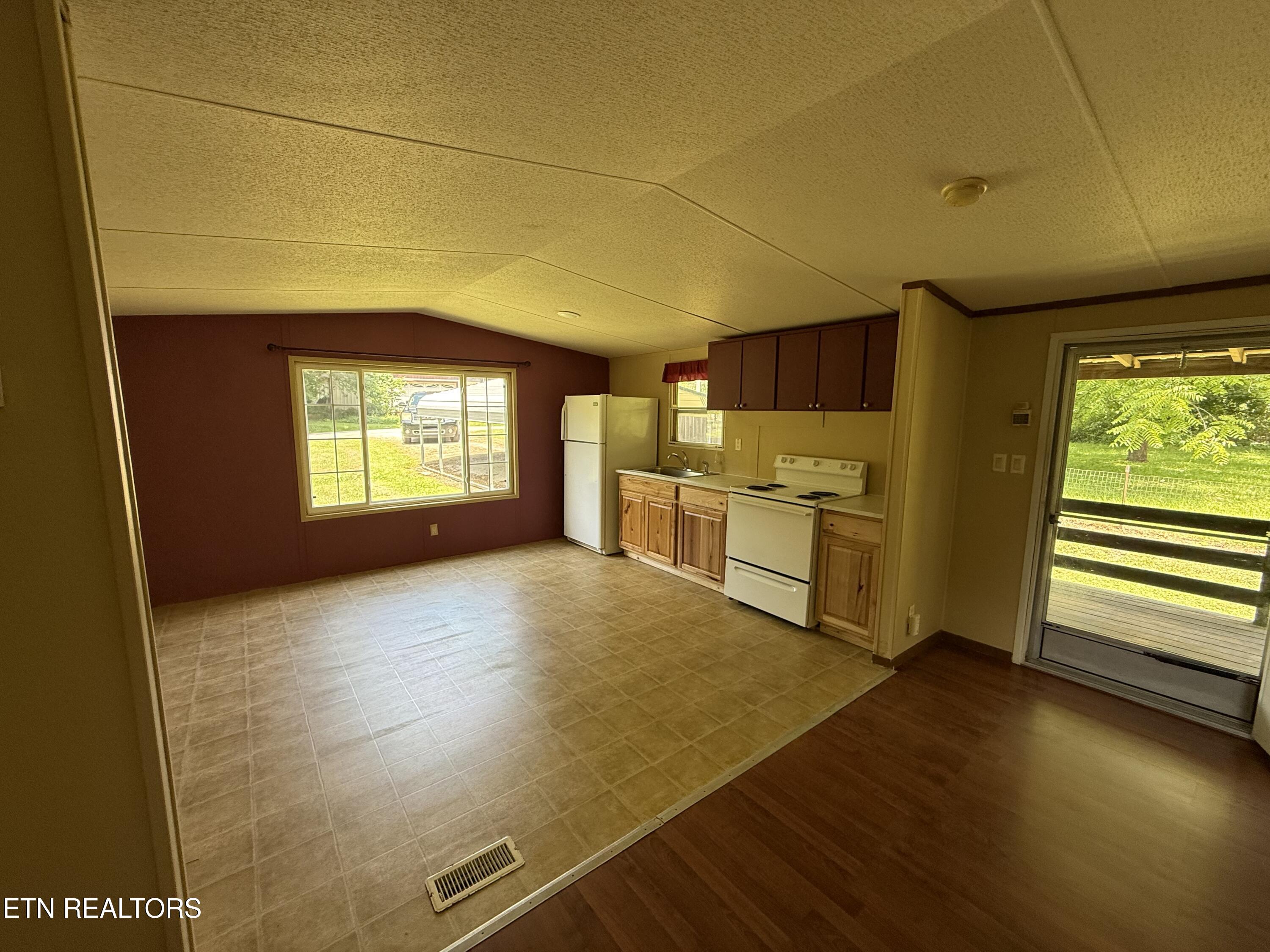 119 Clayborn Avenue Jamestown TN 38556