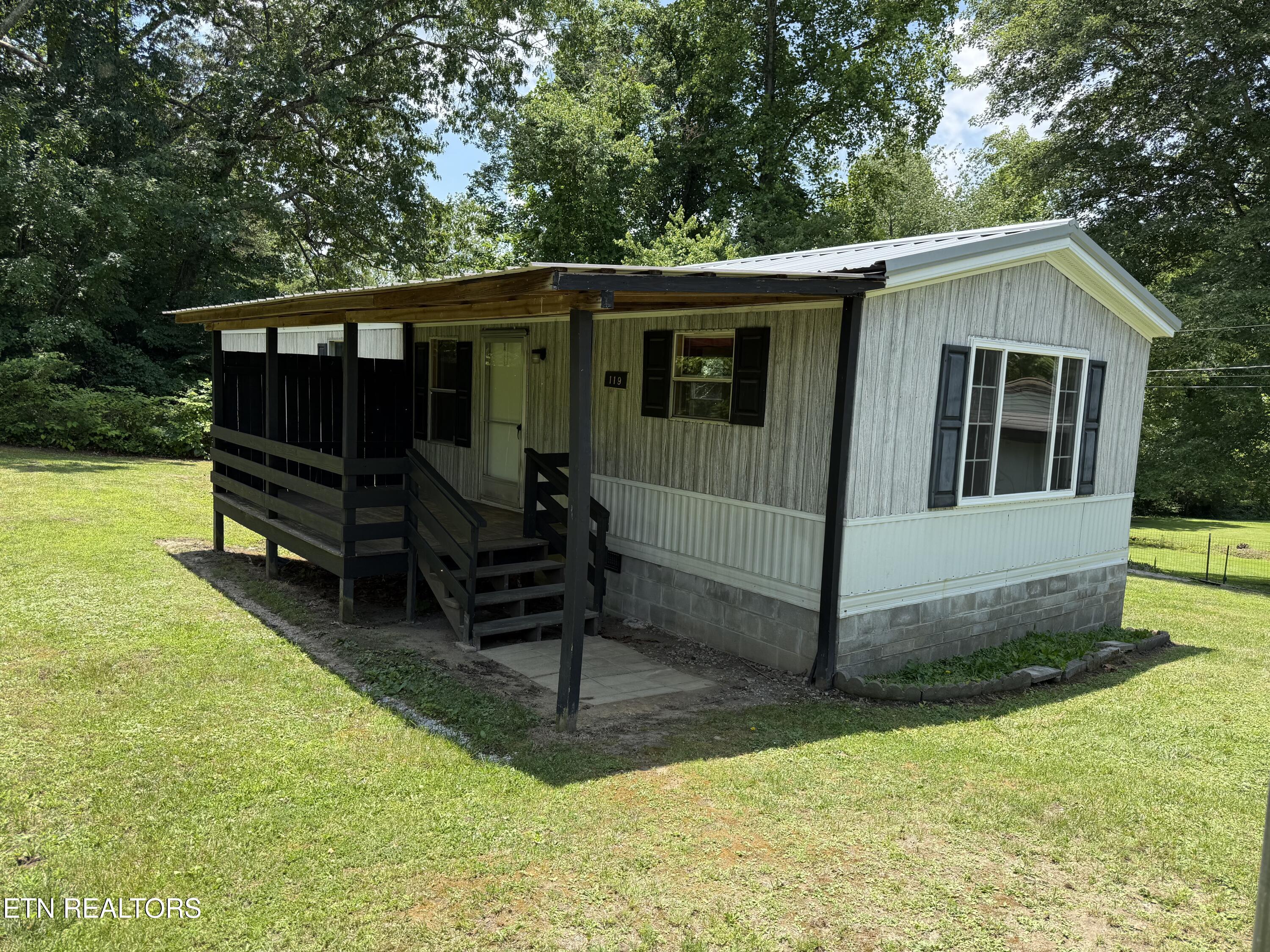 119 Clayborn Avenue Jamestown TN 38556