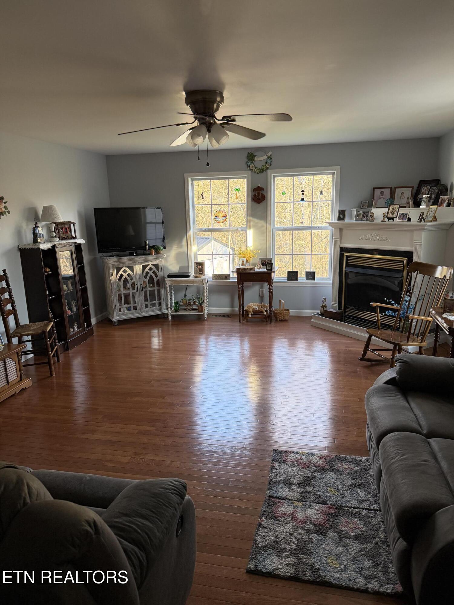 1567 Little Sycamore Road Tazewell TN 37879