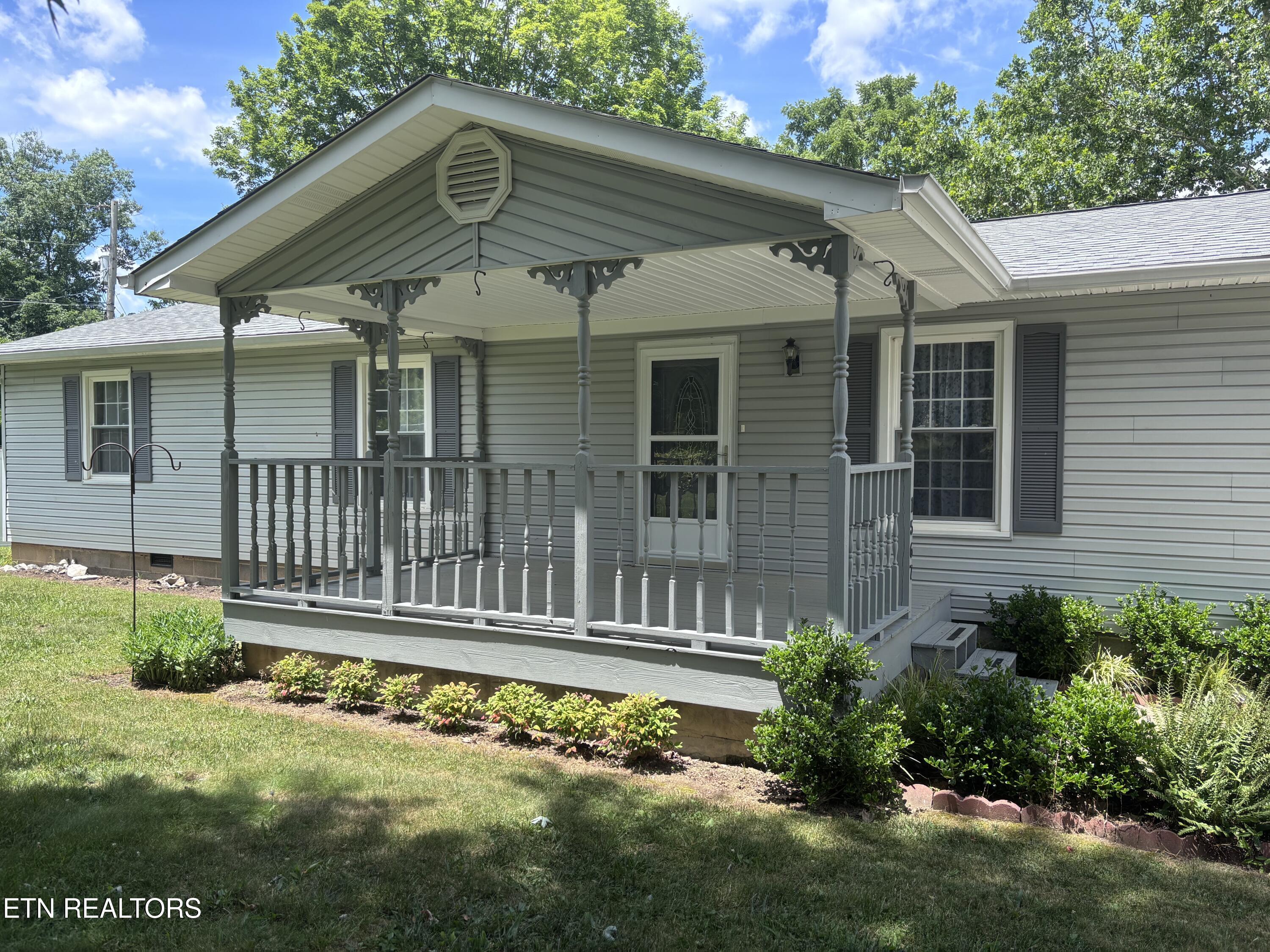 1567 Little Sycamore Road Tazewell TN 37879
