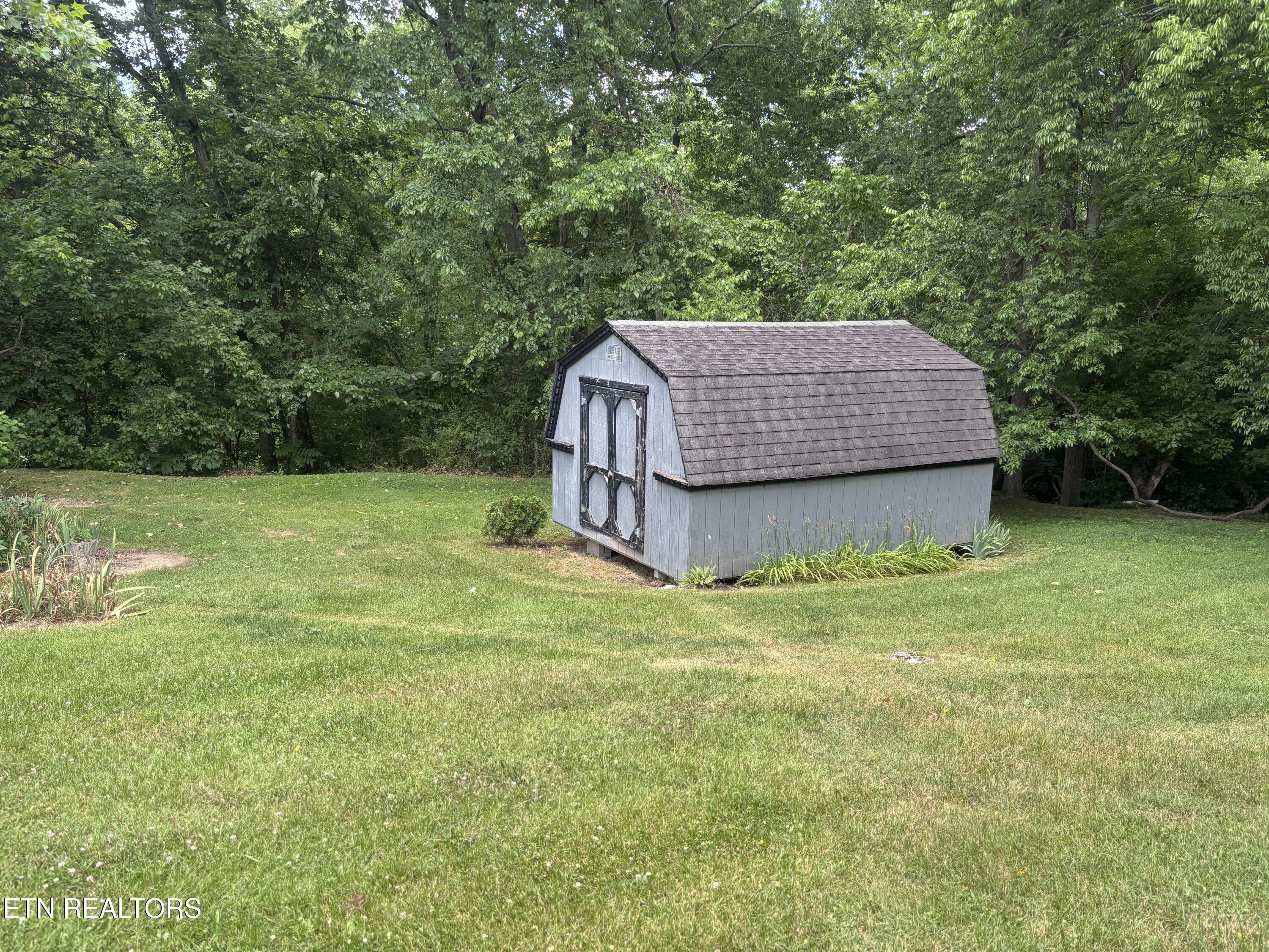 1567 Little Sycamore Road Tazewell TN 37879