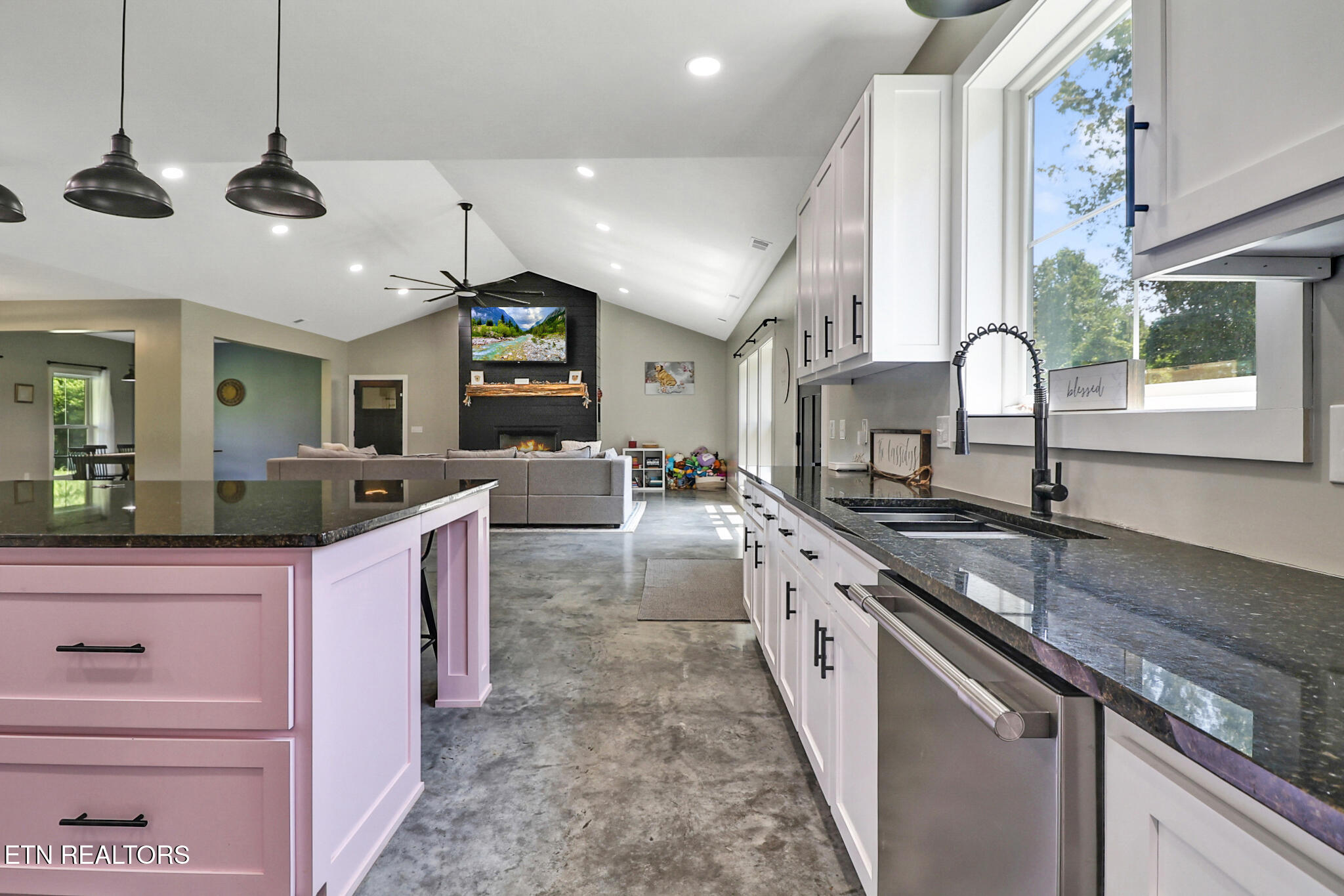2175 N Lick Creek Road Byrdstown TN 38549