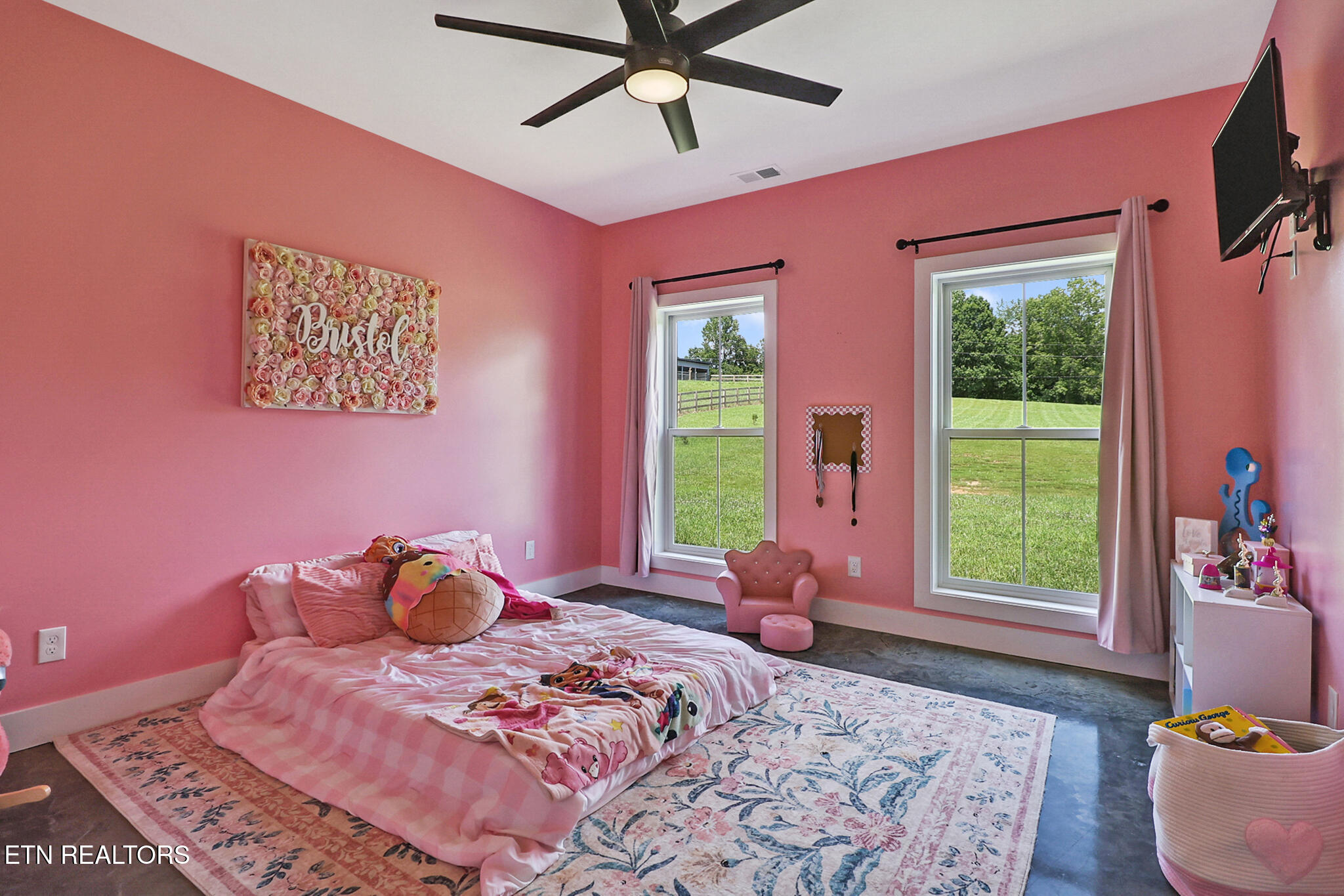 2175 N Lick Creek Road Byrdstown TN 38549