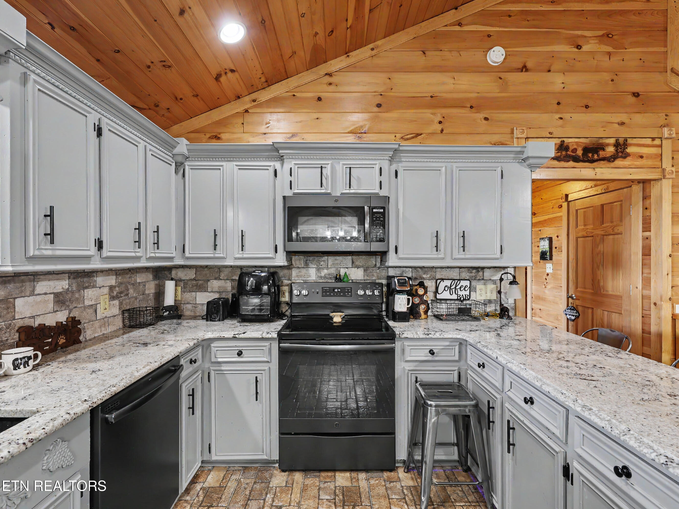 714 Shell Mountain Road Sevierville TN 37876