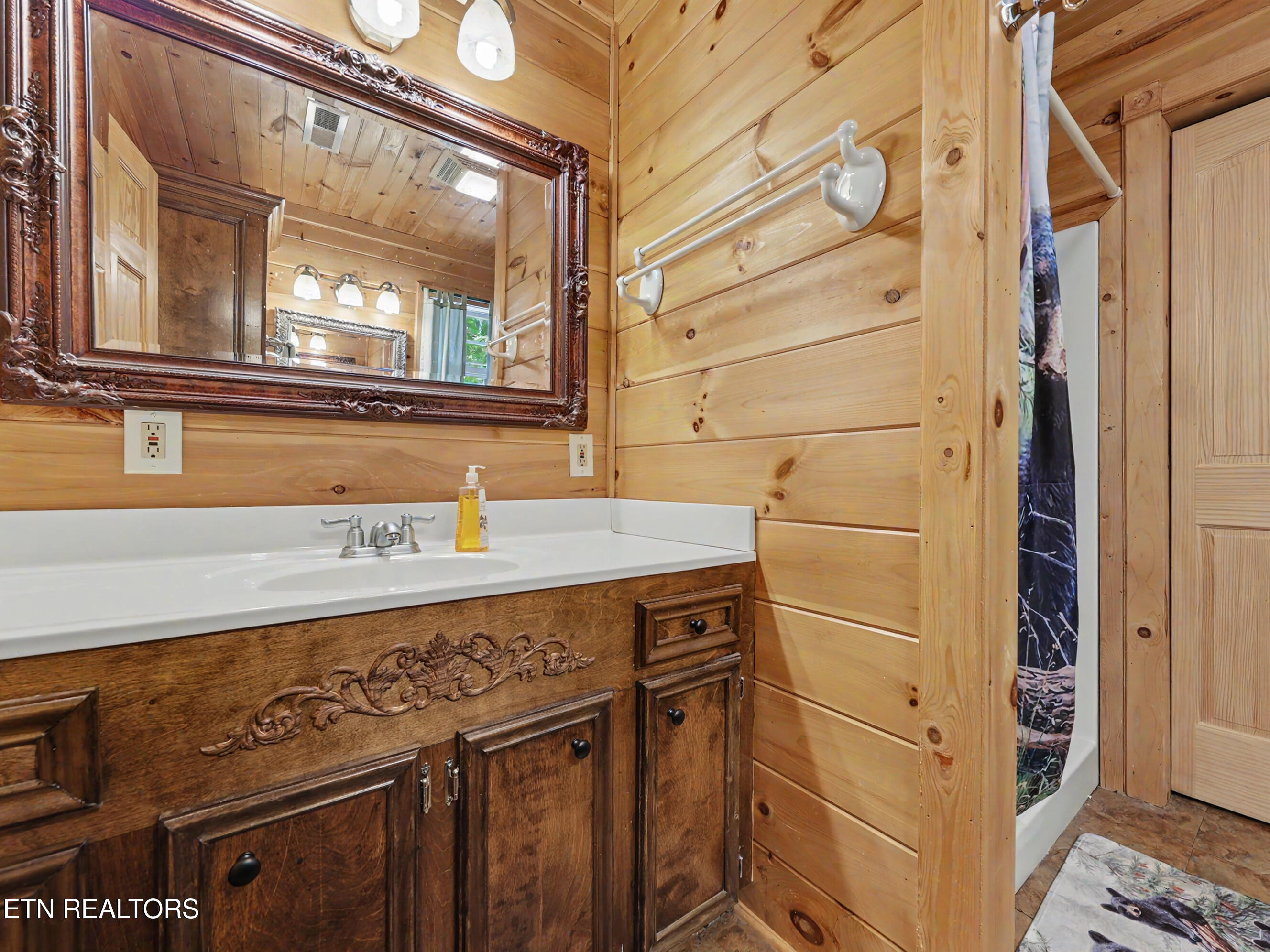 714 Shell Mountain Road Sevierville TN 37876