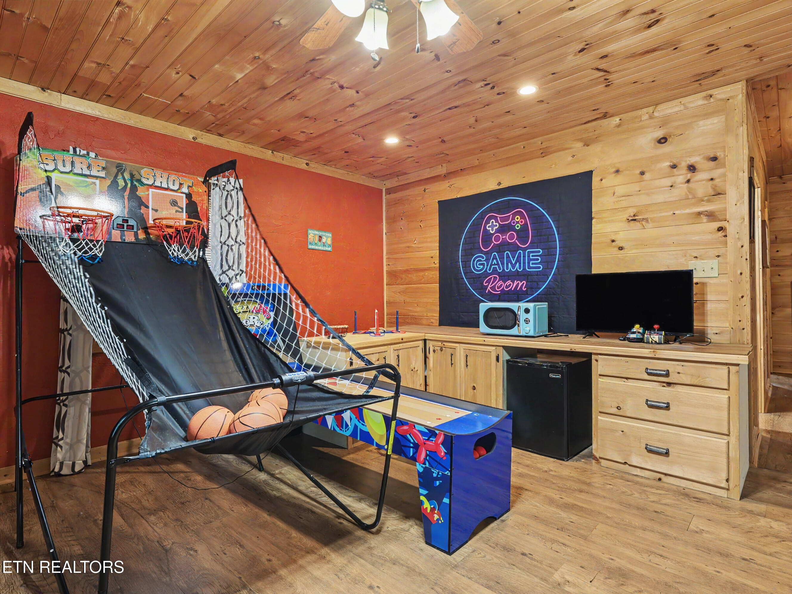 714 Shell Mountain Road Sevierville TN 37876