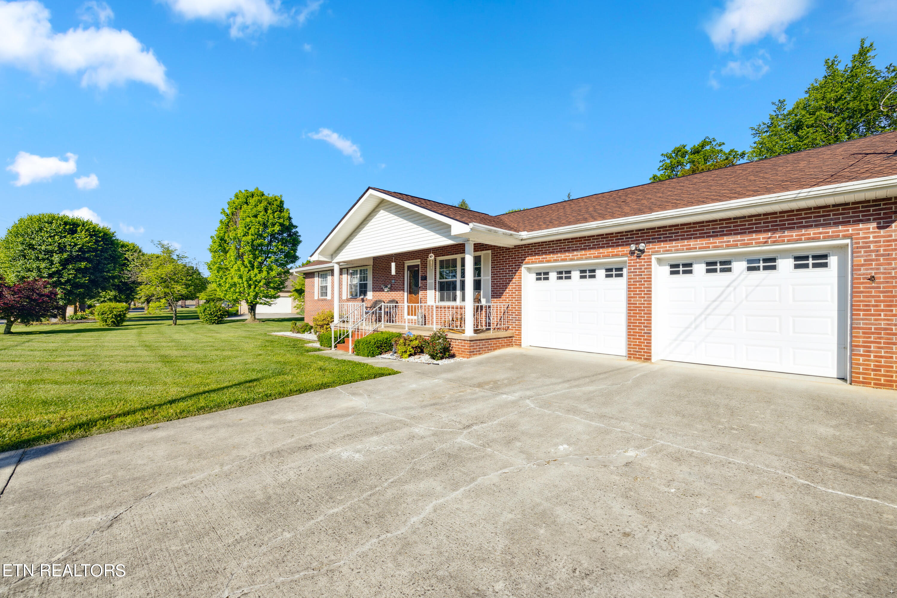 117 Grace Circle Clinton TN 37716