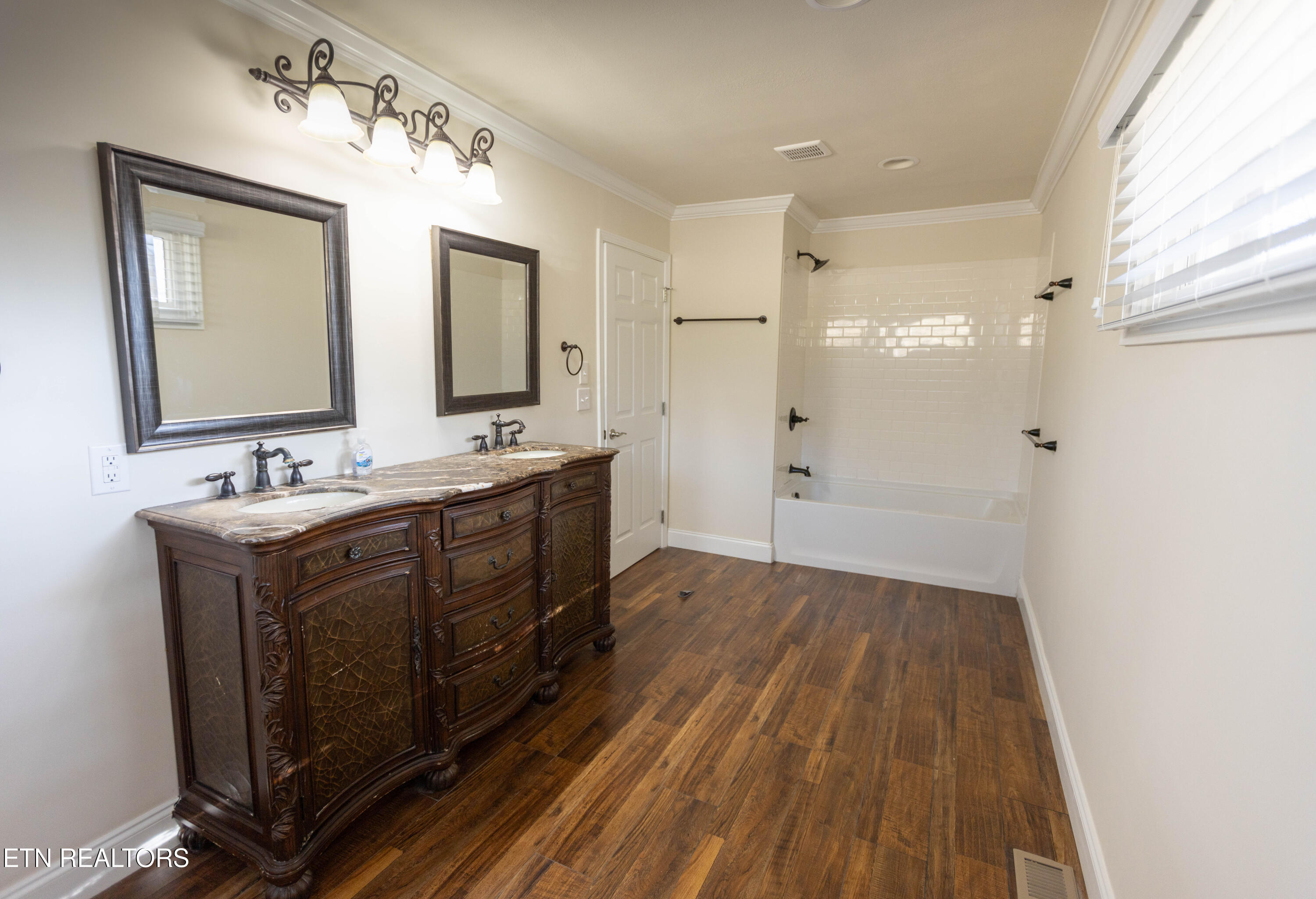 1716 Doningham Drive Knoxville TN 37918