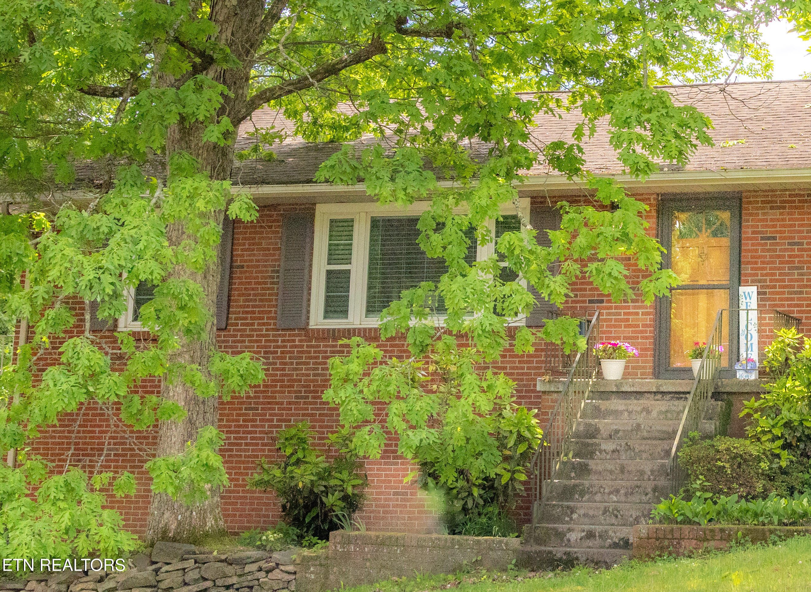 1716 Doningham Drive Knoxville TN 37918