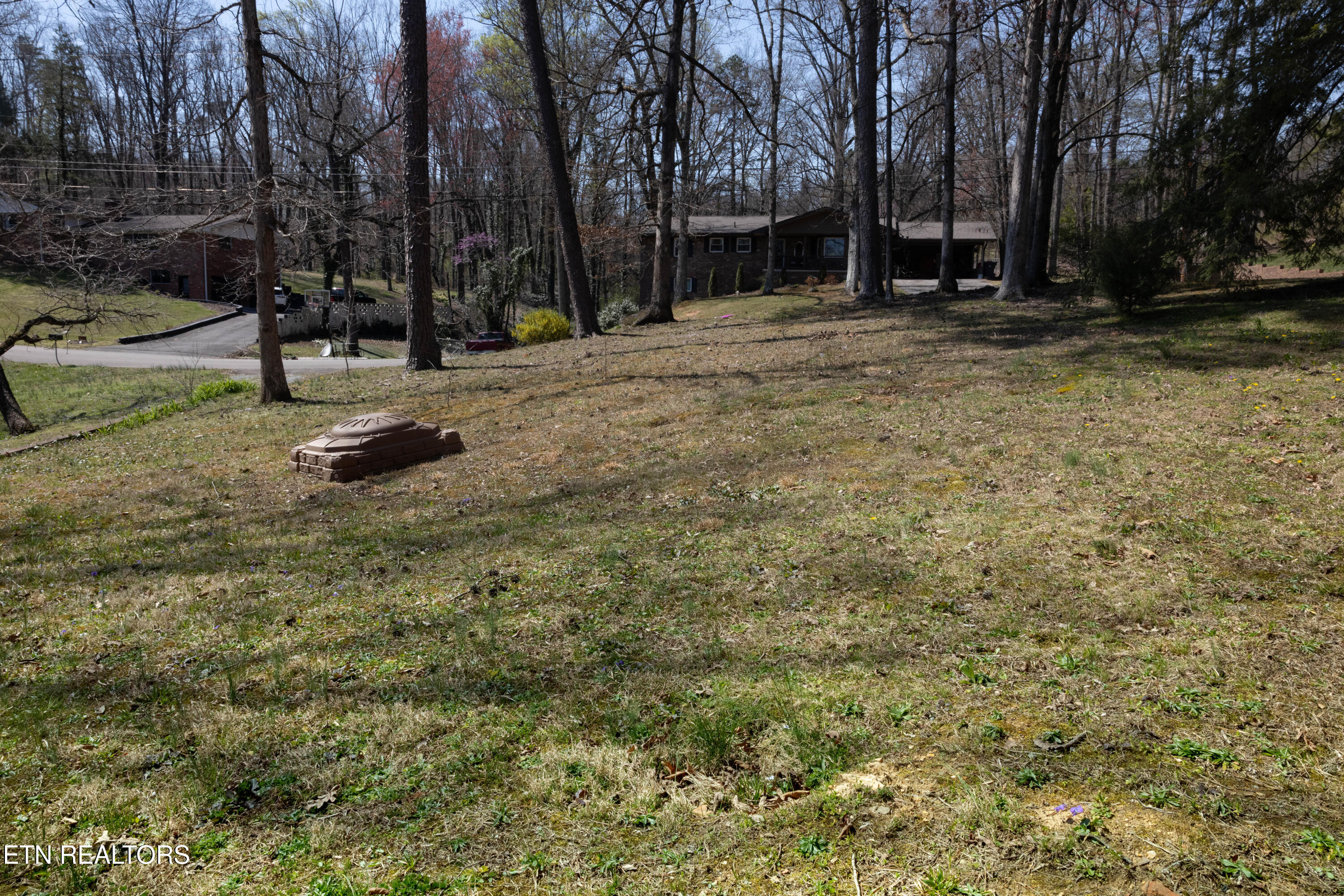 1716 Doningham Drive Knoxville TN 37918