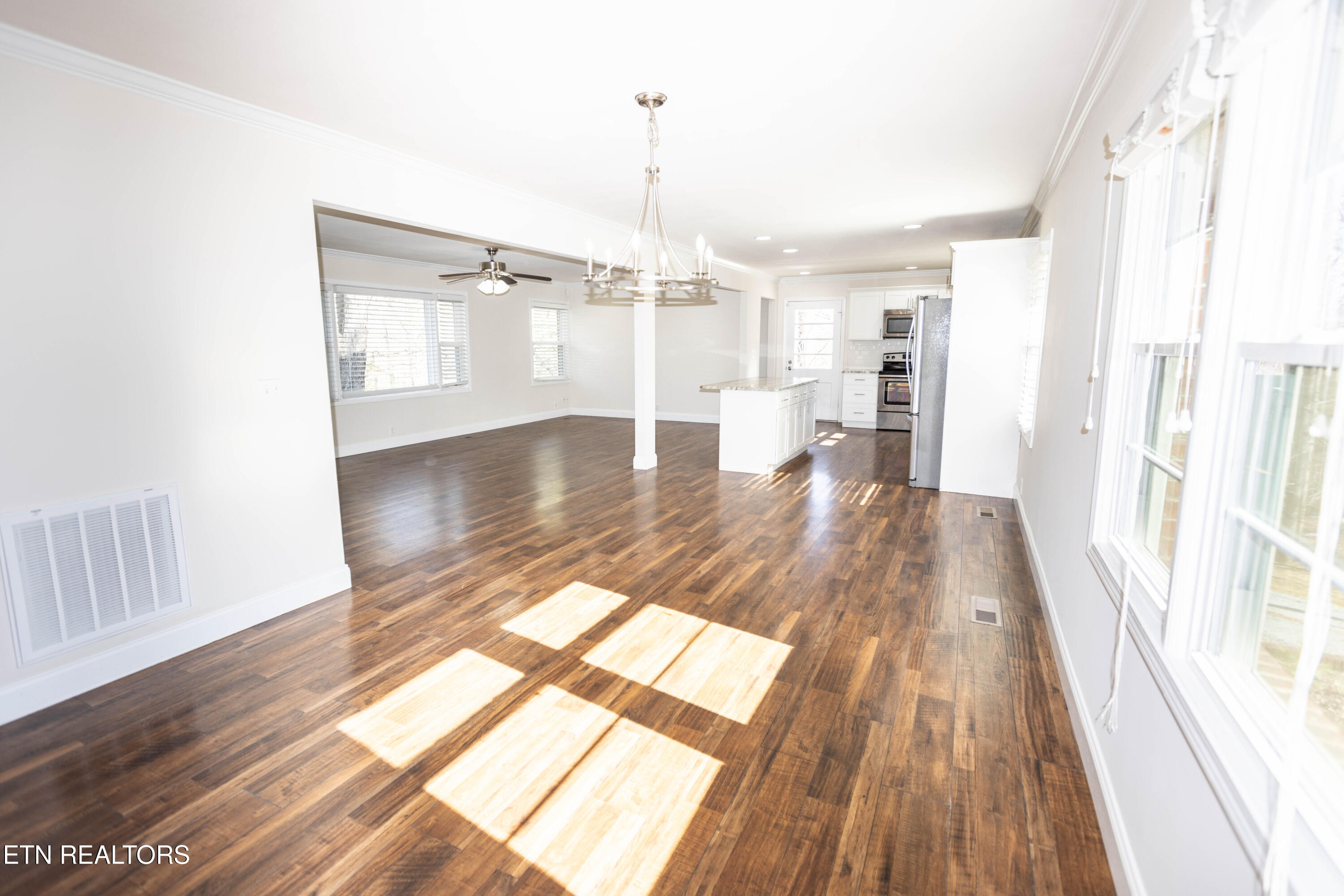 1716 Doningham Drive Knoxville TN 37918