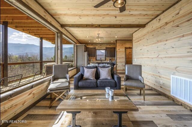 719 Upper Windsor Way Gatlinburg TN 37738