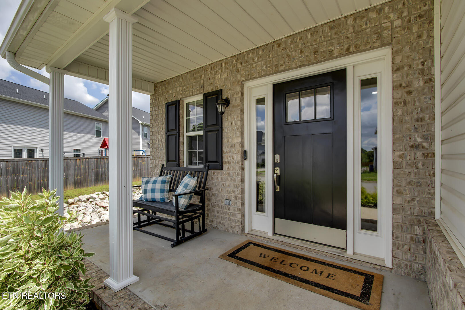 4826 Stoneyhurst Lane Knoxville TN 37918