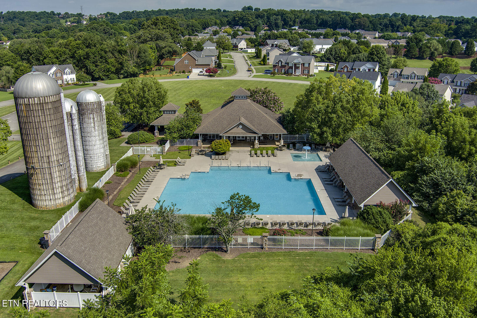 4826 Stoneyhurst Lane Knoxville TN 37918