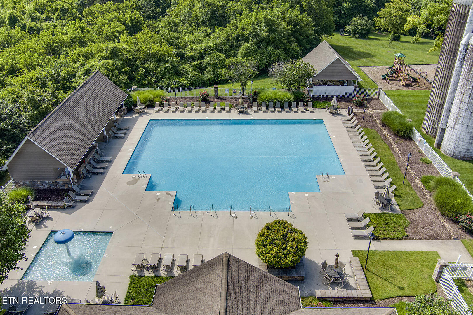 4826 Stoneyhurst Lane Knoxville TN 37918