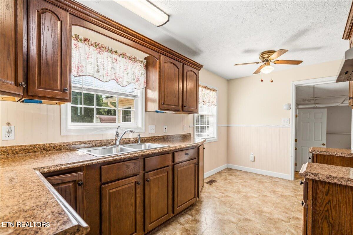 212 Sunset Drive Lafollette TN 37766