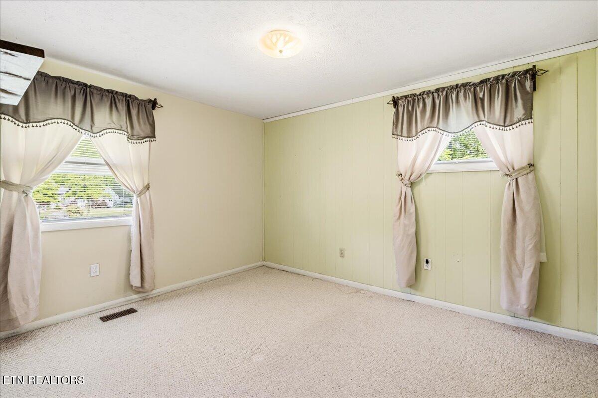 212 Sunset Drive Lafollette TN 37766