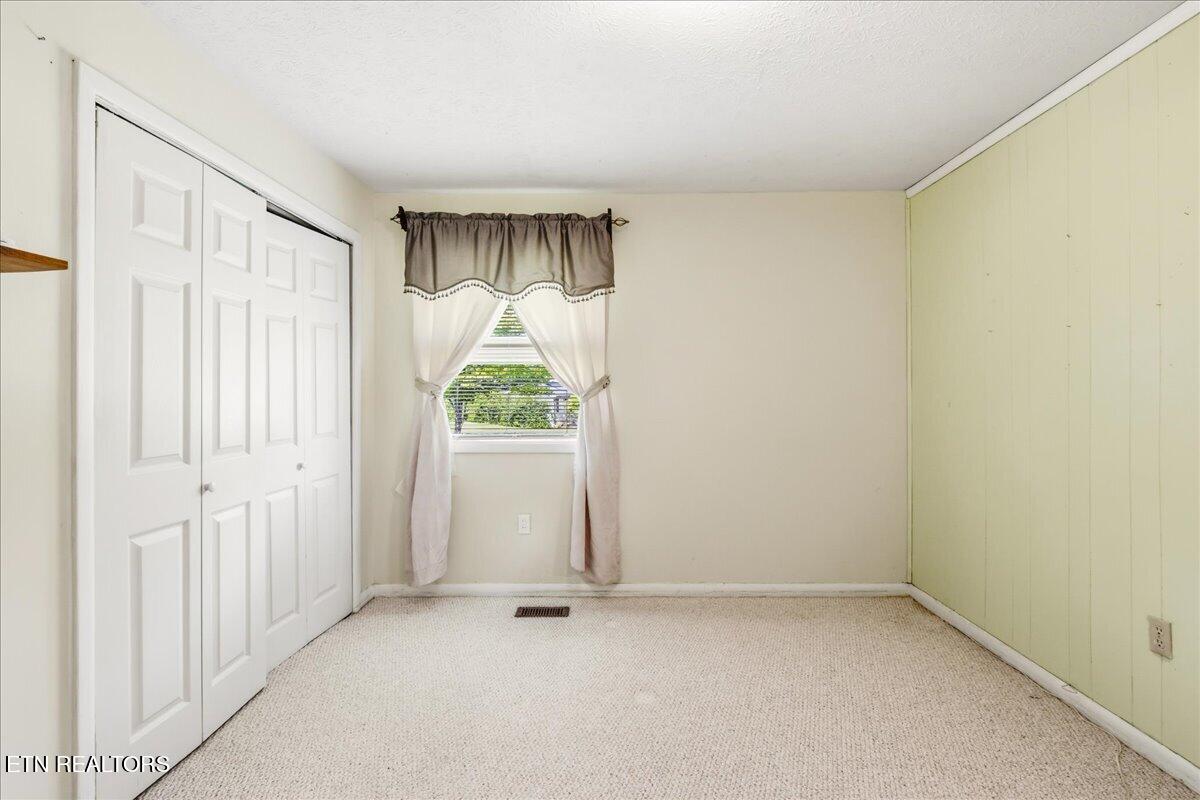 212 Sunset Drive Lafollette TN 37766