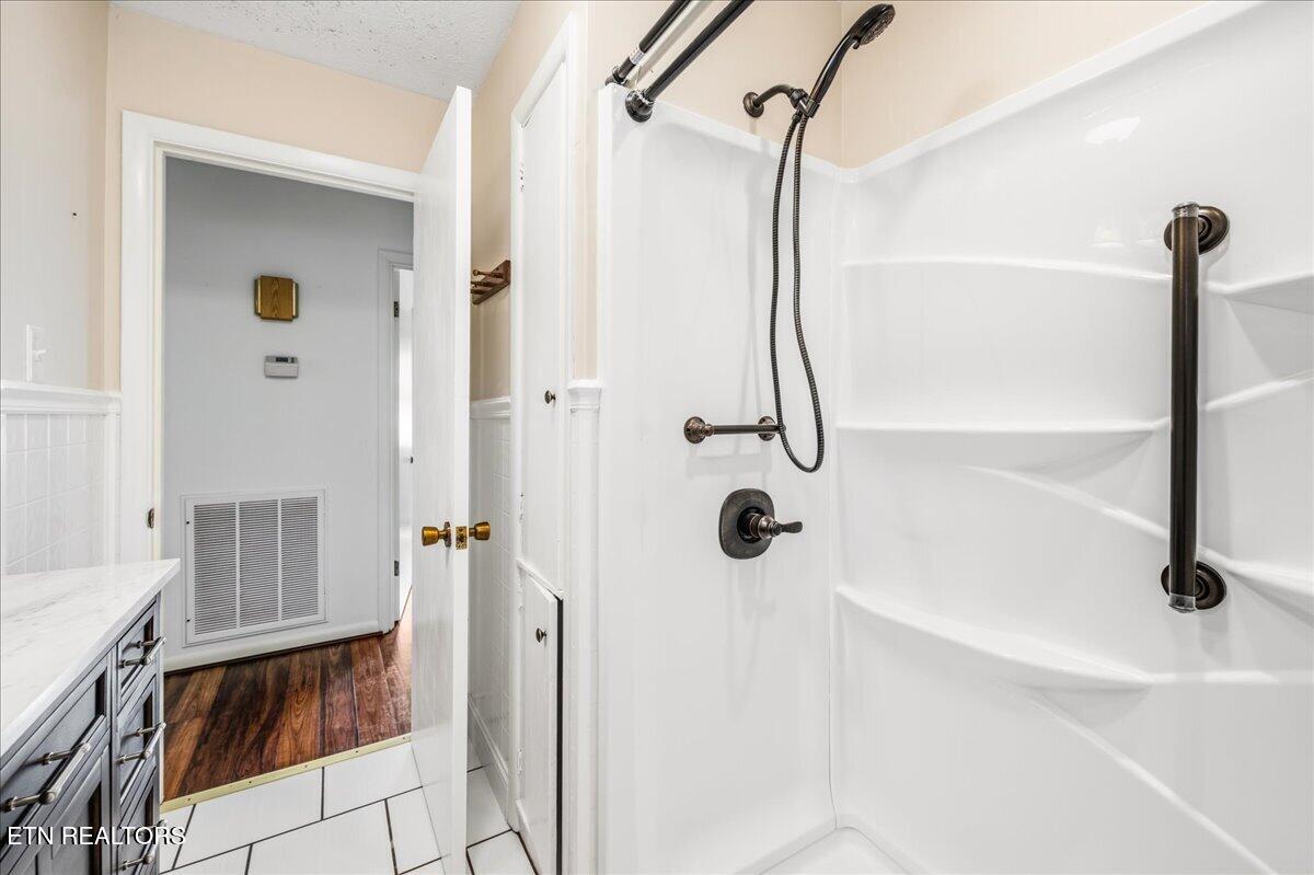 212 Sunset Drive Lafollette TN 37766