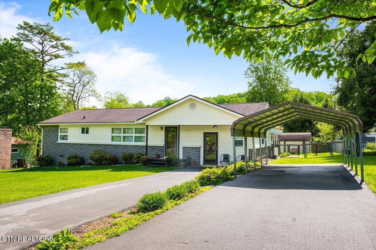 212 Sunset Drive Lafollette TN 37766