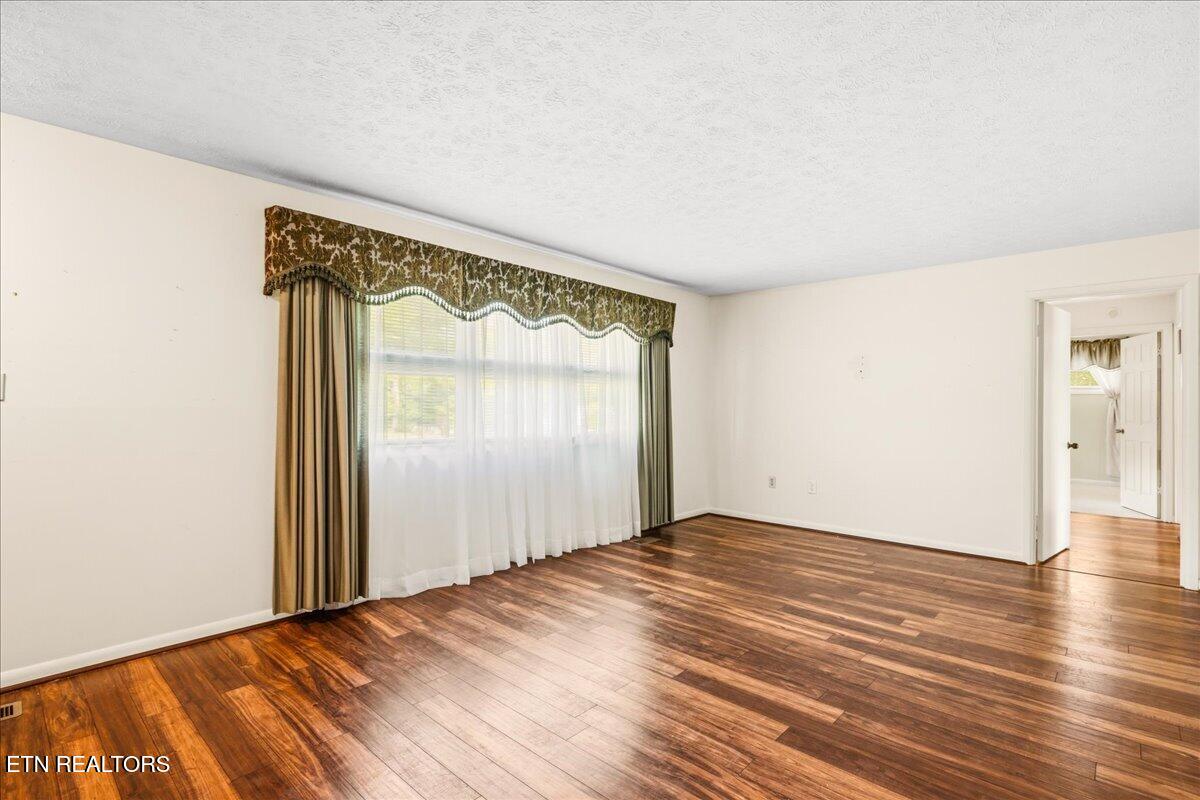 212 Sunset Drive Lafollette TN 37766