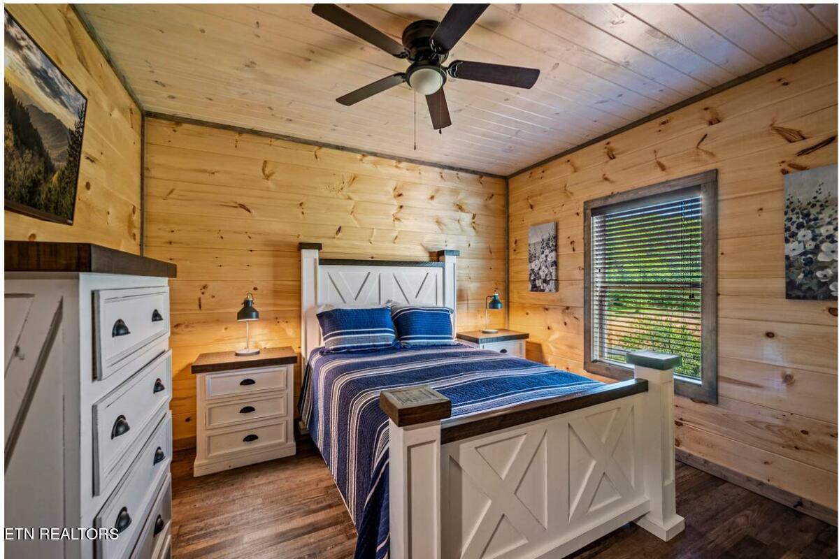 302 Paul Lafollette Way Sevierville TN 37876