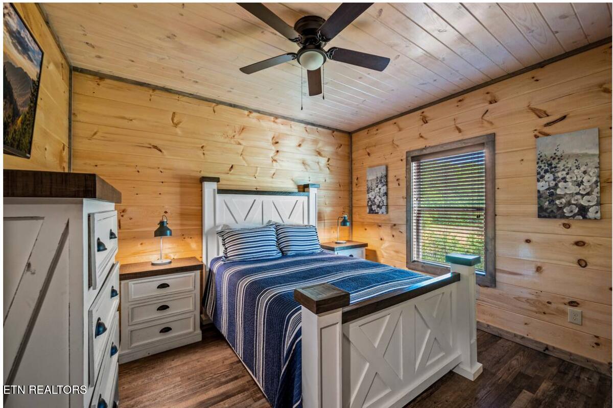 302 Paul Lafollette Way Sevierville TN 37876