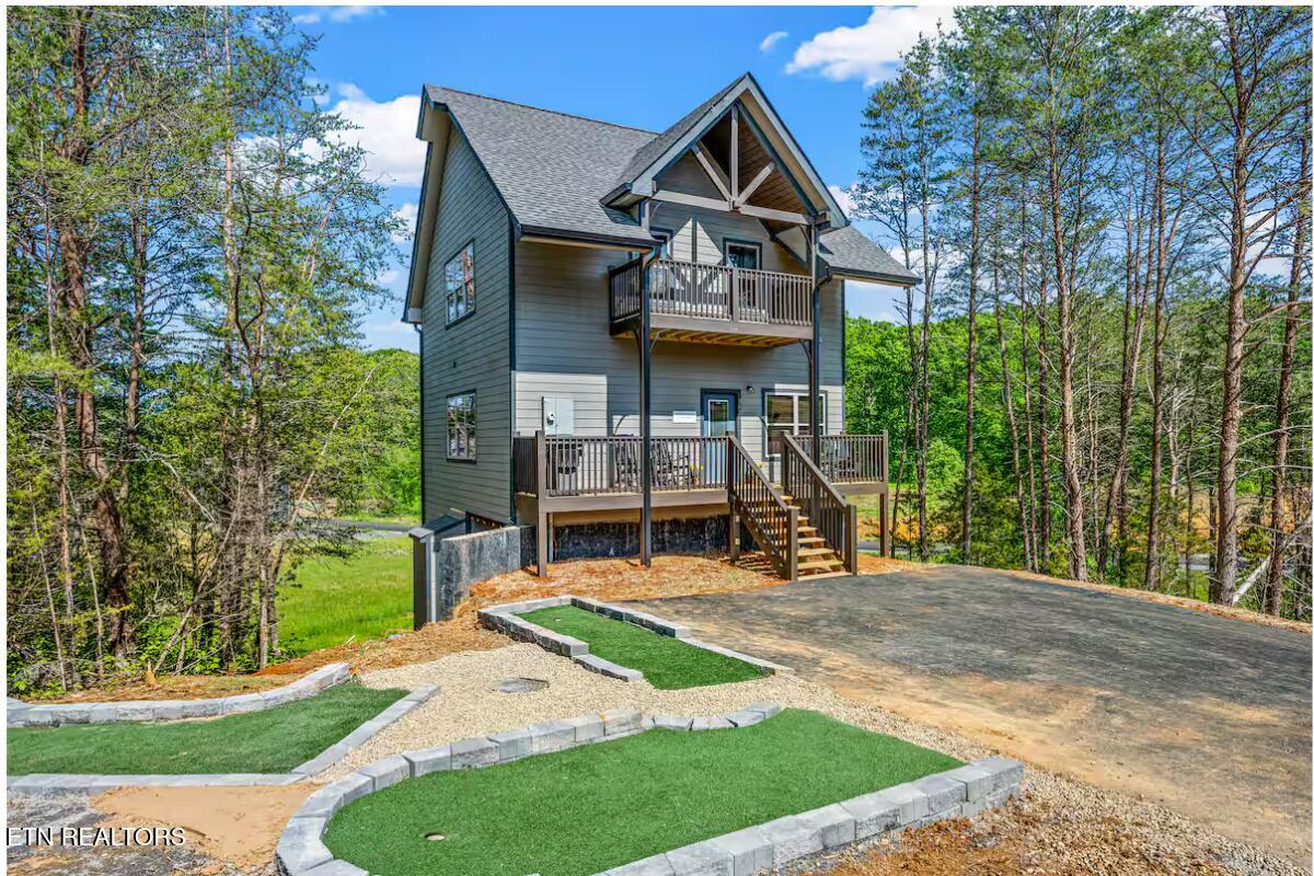 302 Paul Lafollette Way Sevierville TN 37876