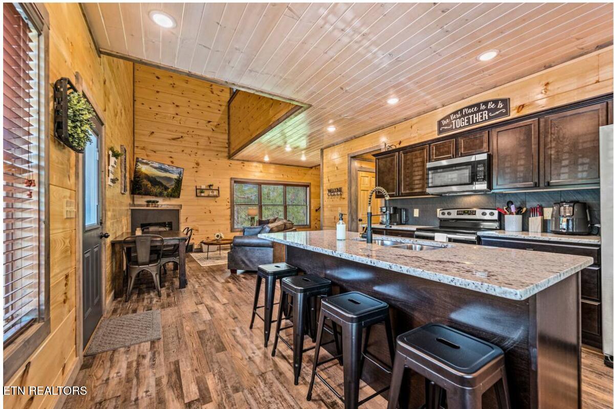 302 Paul Lafollette Way Sevierville TN 37876