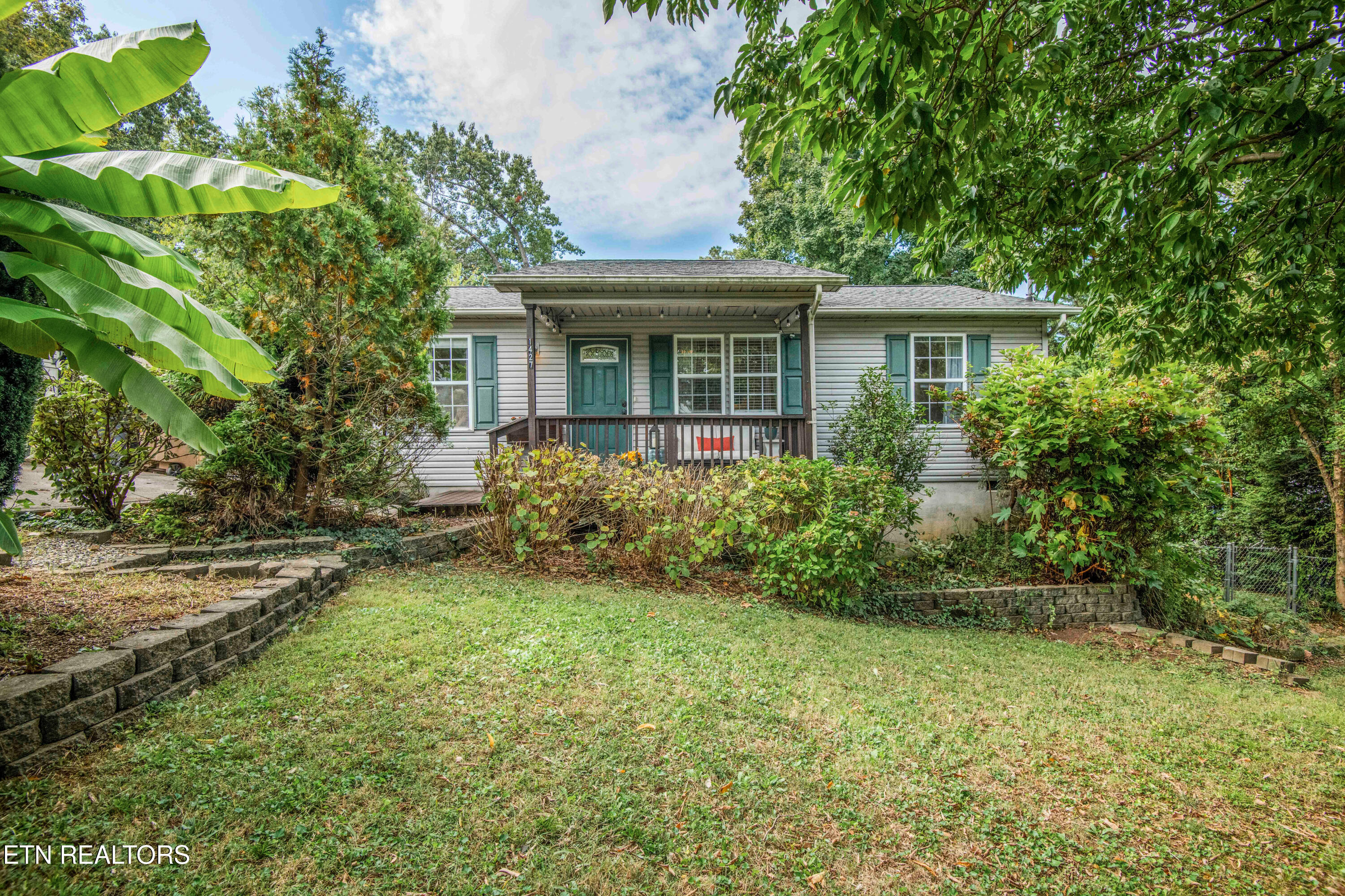 1427 Mcmillan Street Knoxville TN 37917