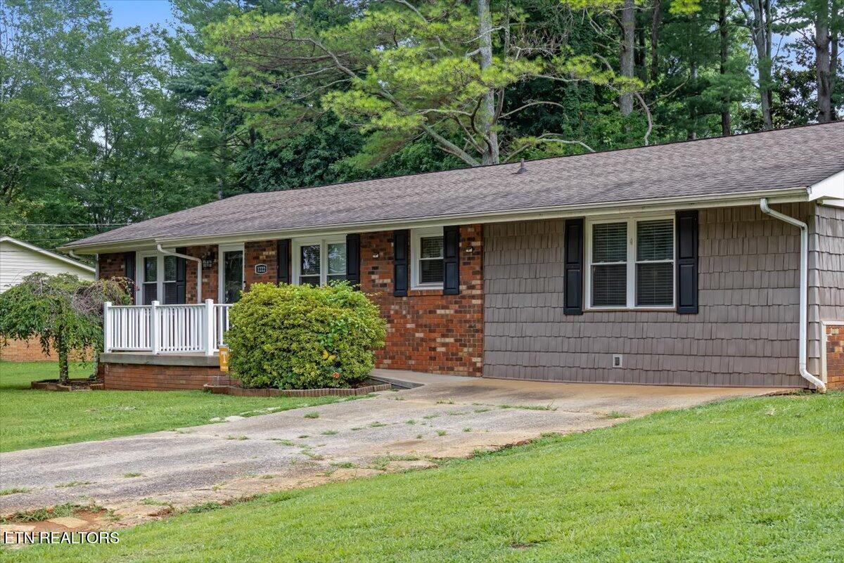 1222 Miami Street Athens TN 37303