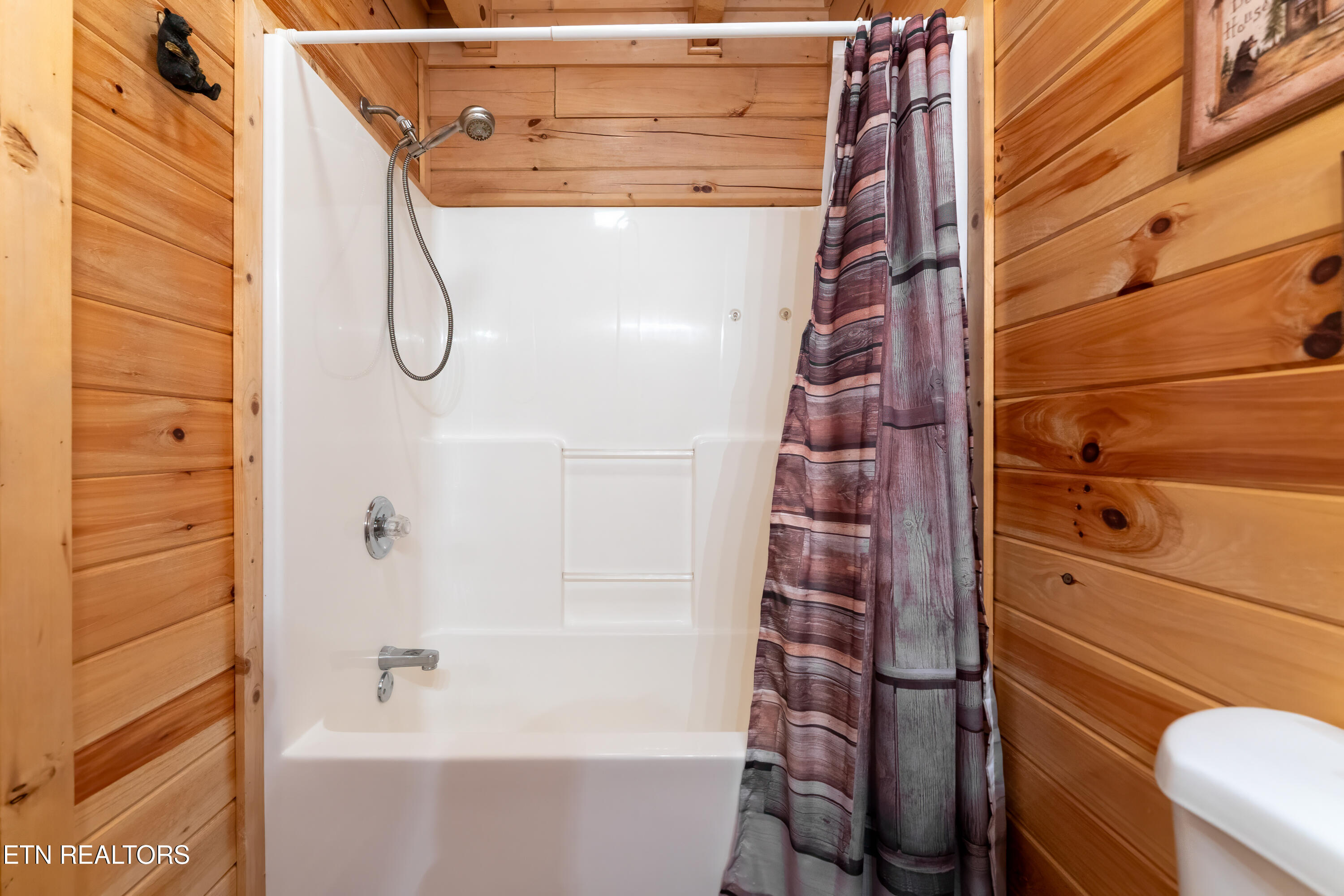 1074 Willard Way Sevierville TN 37876