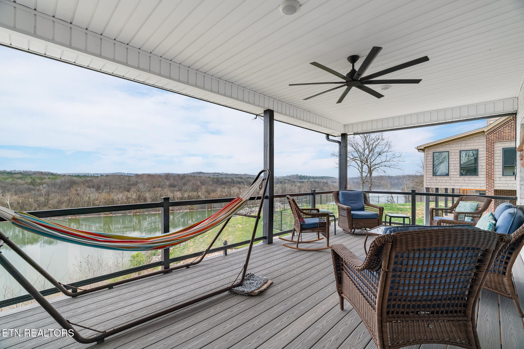 205 Waters Edge Way Lenoir City TN 37771