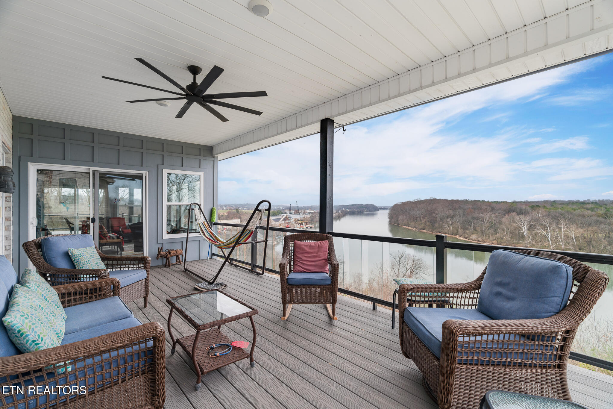 205 Waters Edge Way Lenoir City TN 37771
