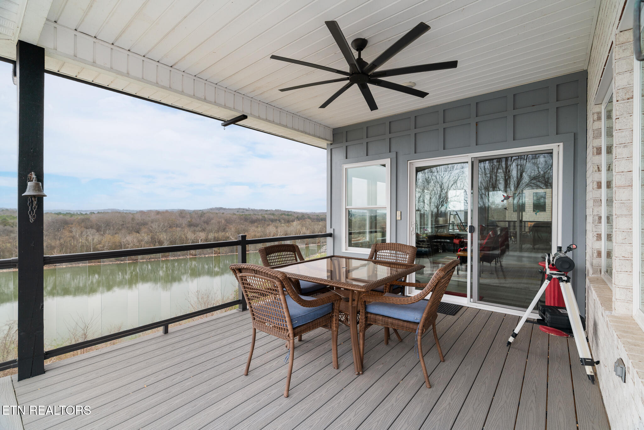 205 Waters Edge Way Lenoir City TN 37771
