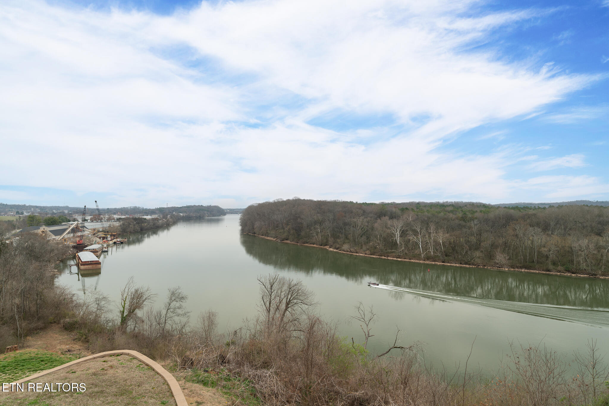 205 Waters Edge Way Lenoir City TN 37771