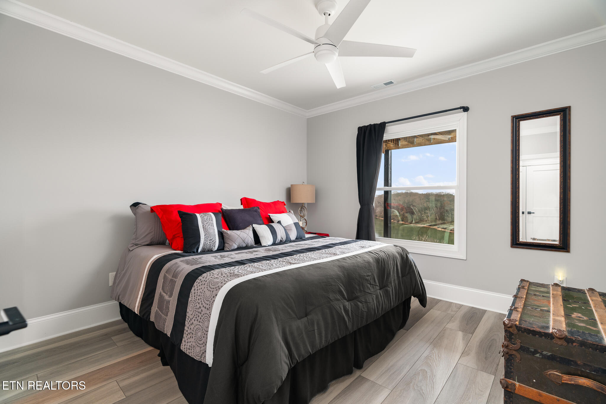 205 Waters Edge Way Lenoir City TN 37771