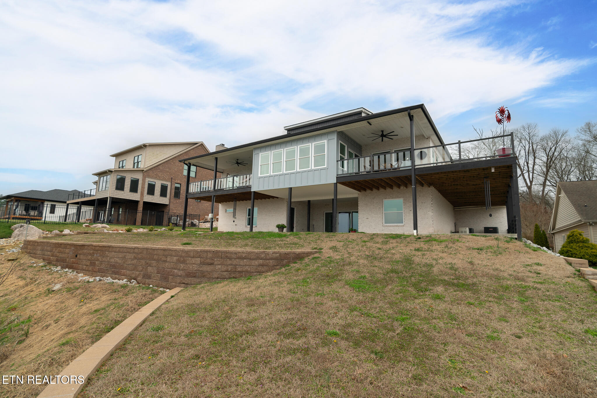 205 Waters Edge Way Lenoir City TN 37771