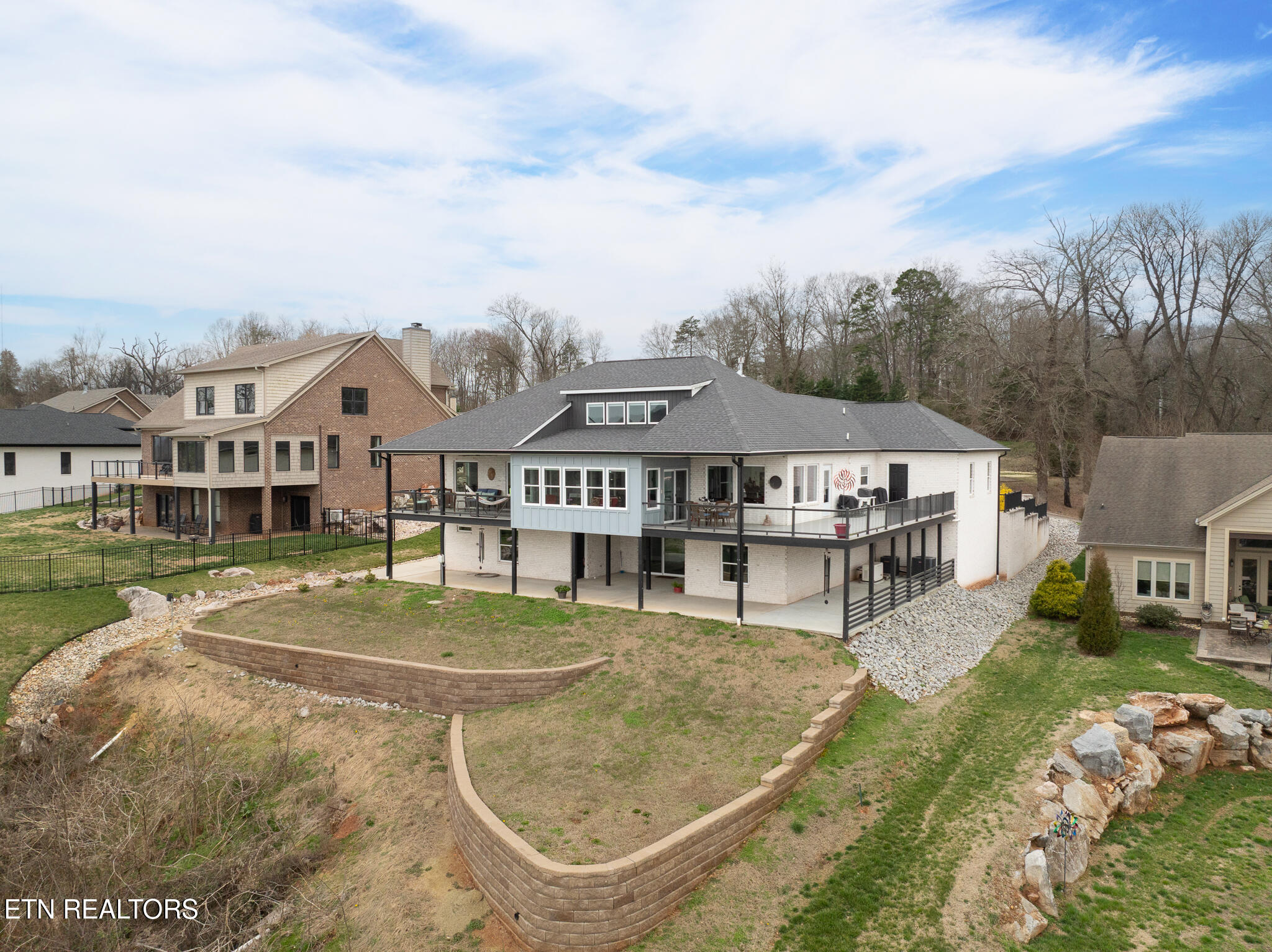 205 Waters Edge Way Lenoir City TN 37771
