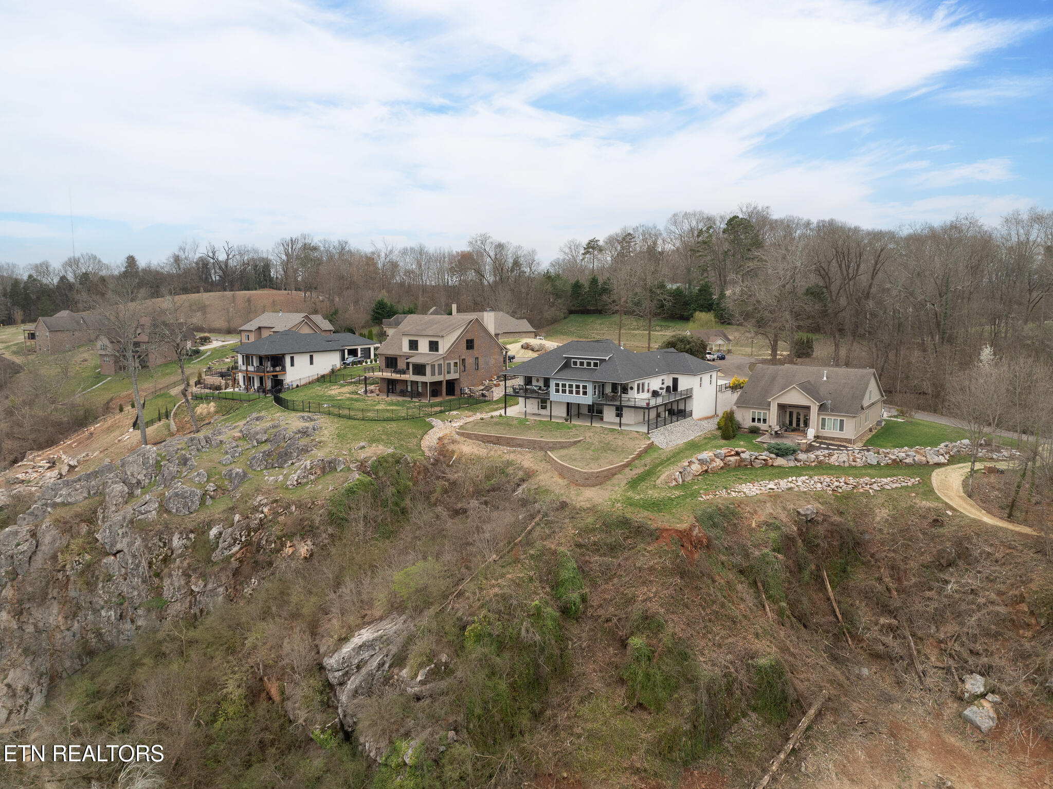 205 Waters Edge Way Lenoir City TN 37771